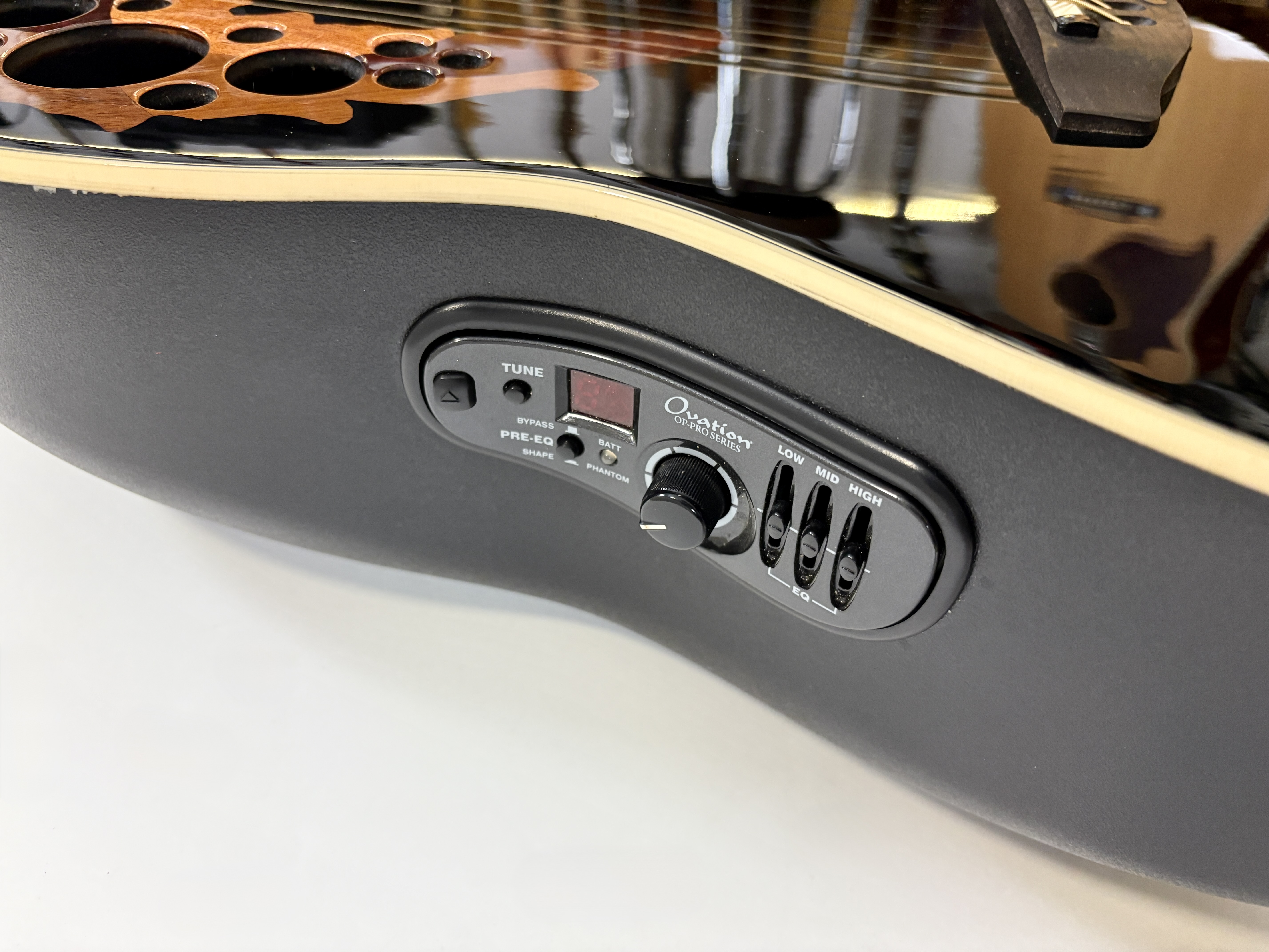 Ovation Pro Standard Elite 2778AX Deep Contour (2273)