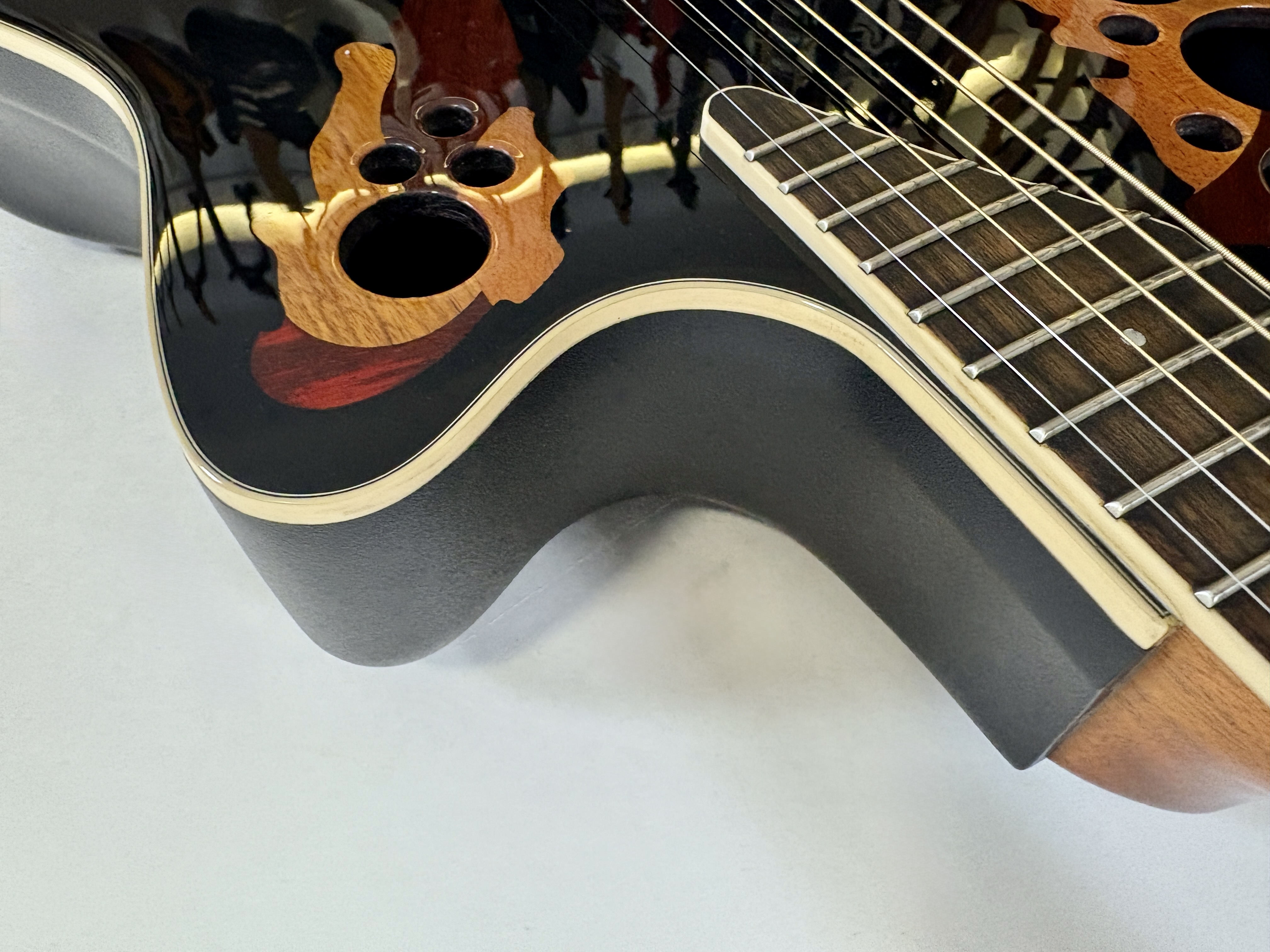 Ovation Pro Standard Elite 2778AX Deep Contour (62391)