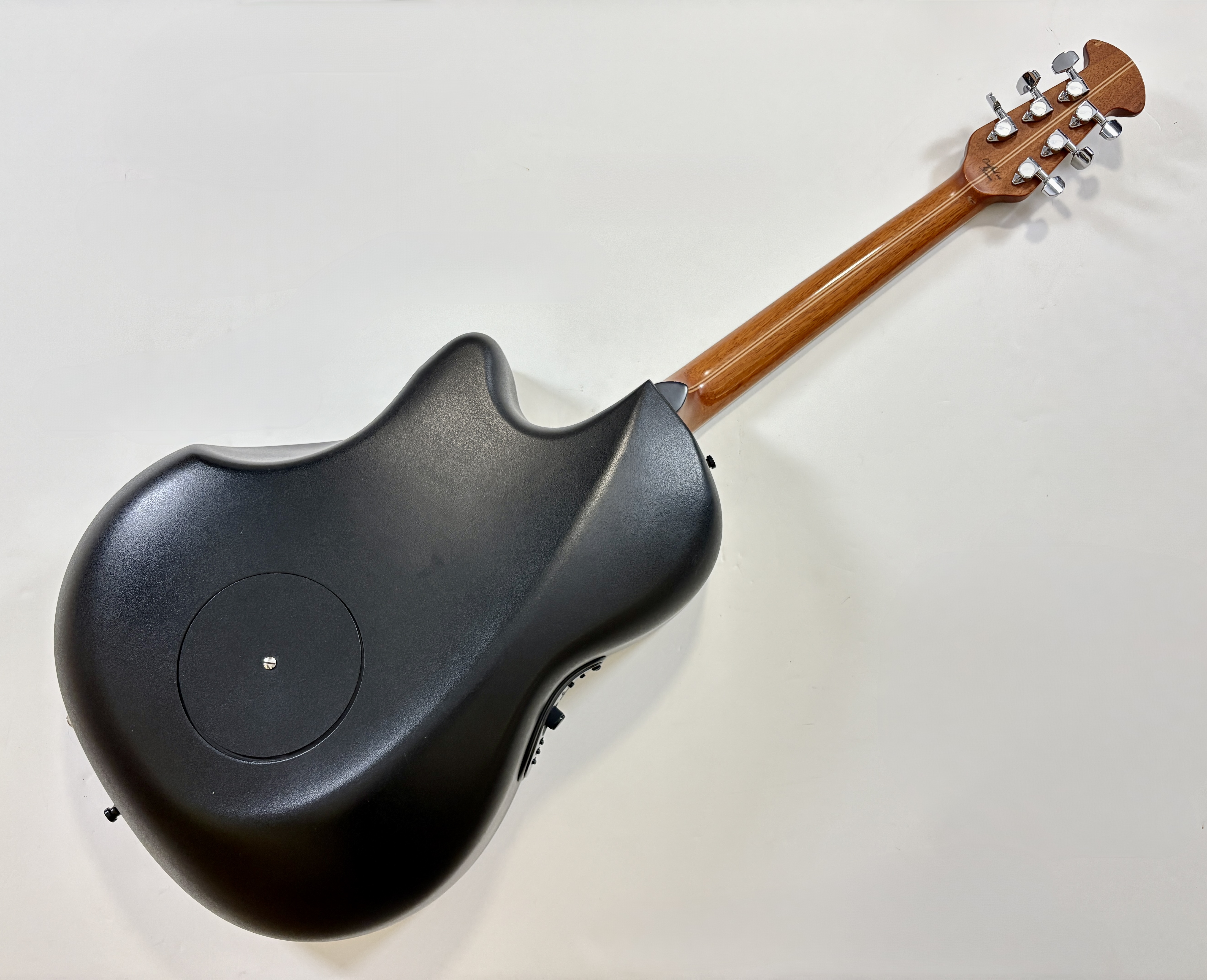 Ovation Pro Standard Elite 2778AX Deep Contour (81097)
