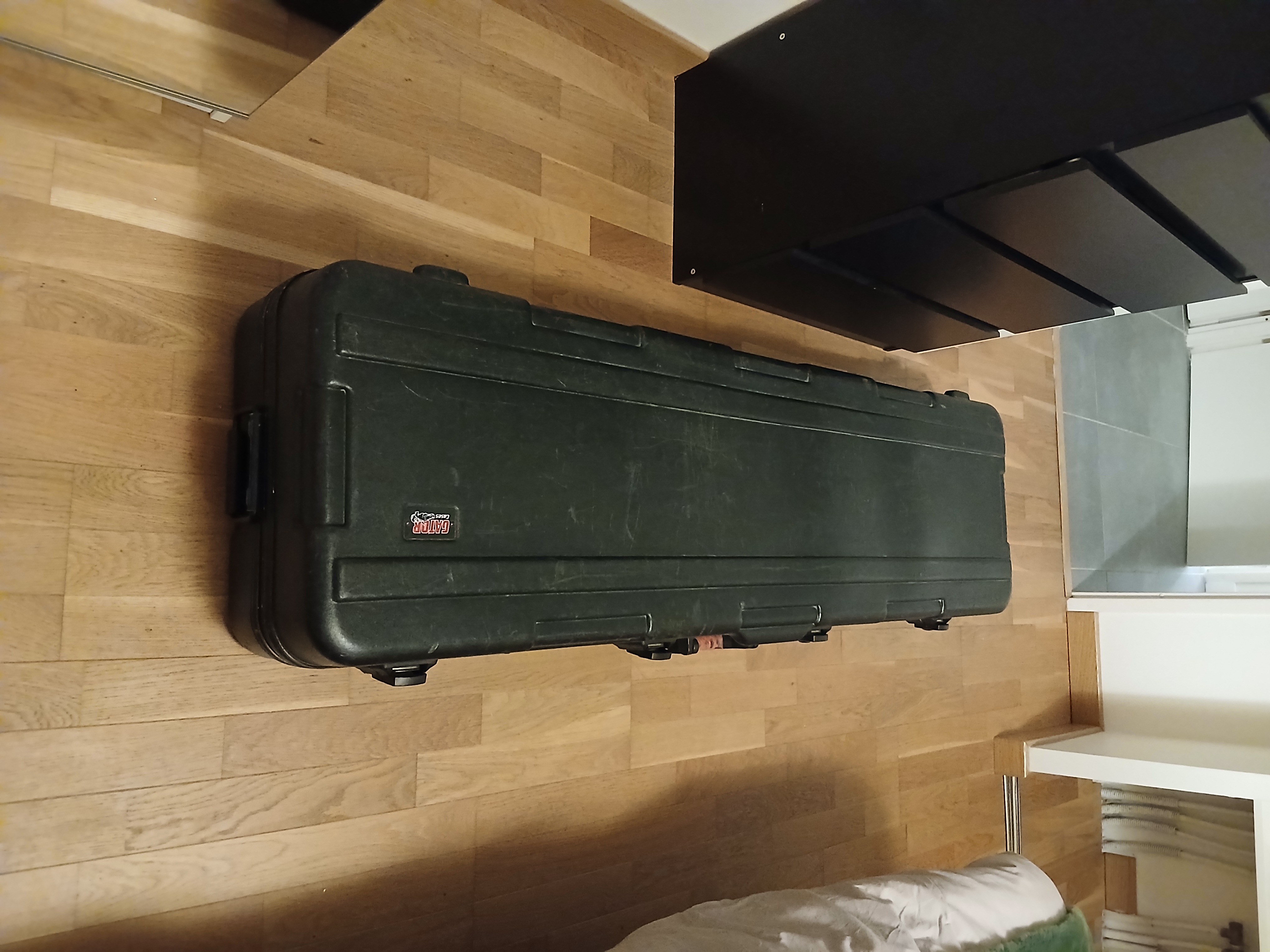 Vends Flycase rigide Gator