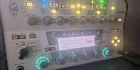 Kemper Profiler Head White en excellent état + Kemper Housse pour le profiler Head