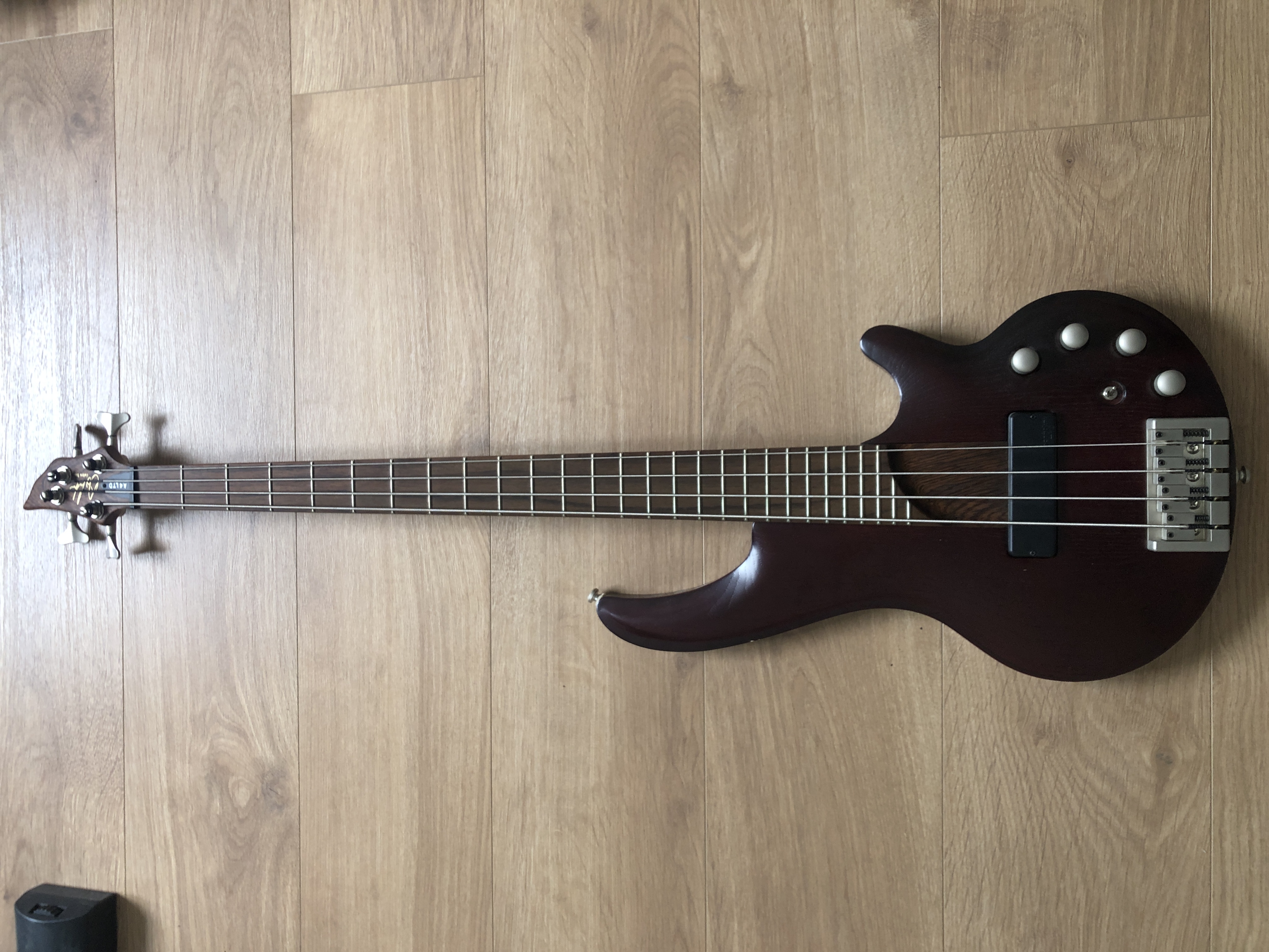Basse Curbow Active 4 