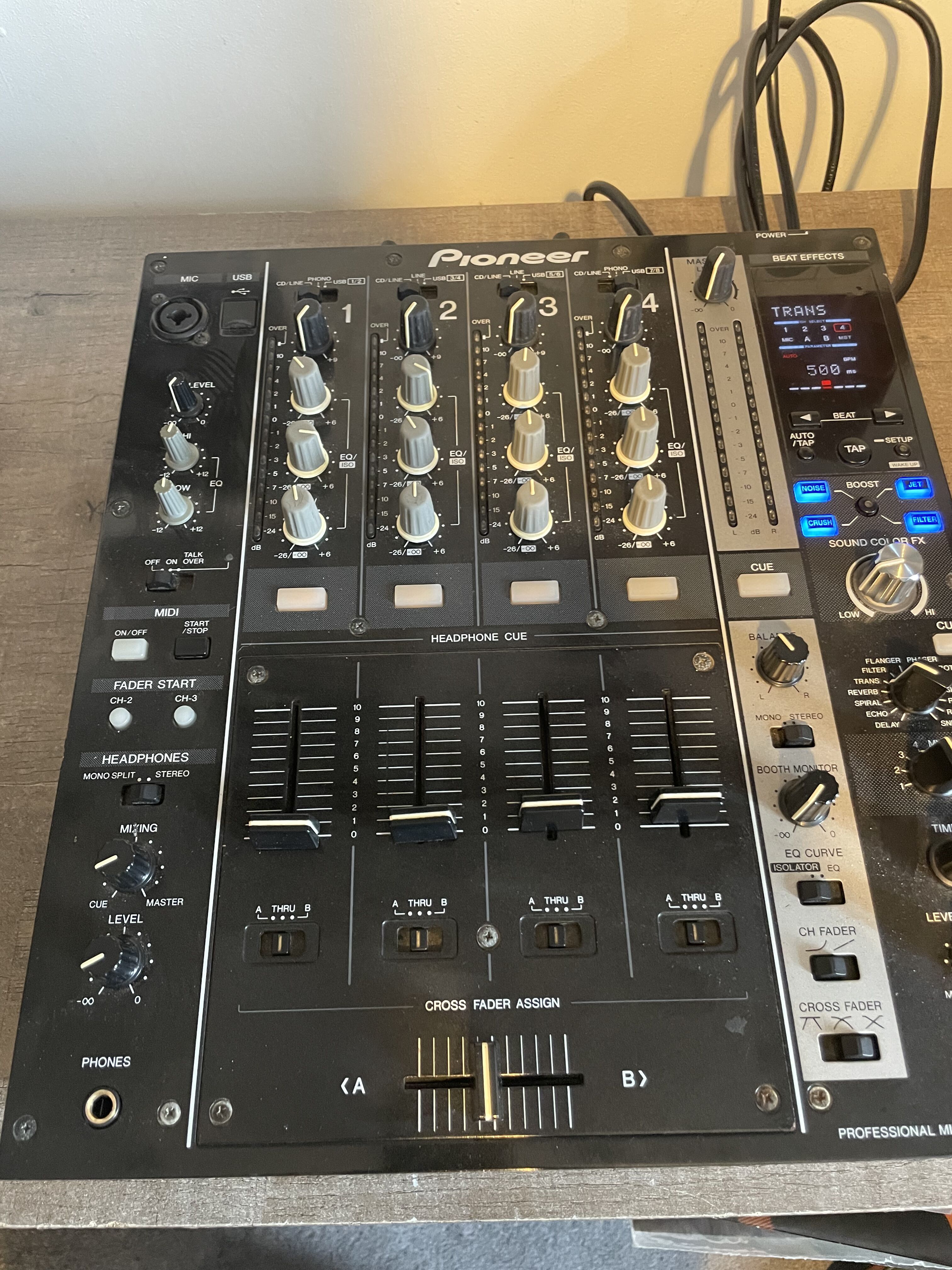 Djm 750 Pioneer - table de mixage