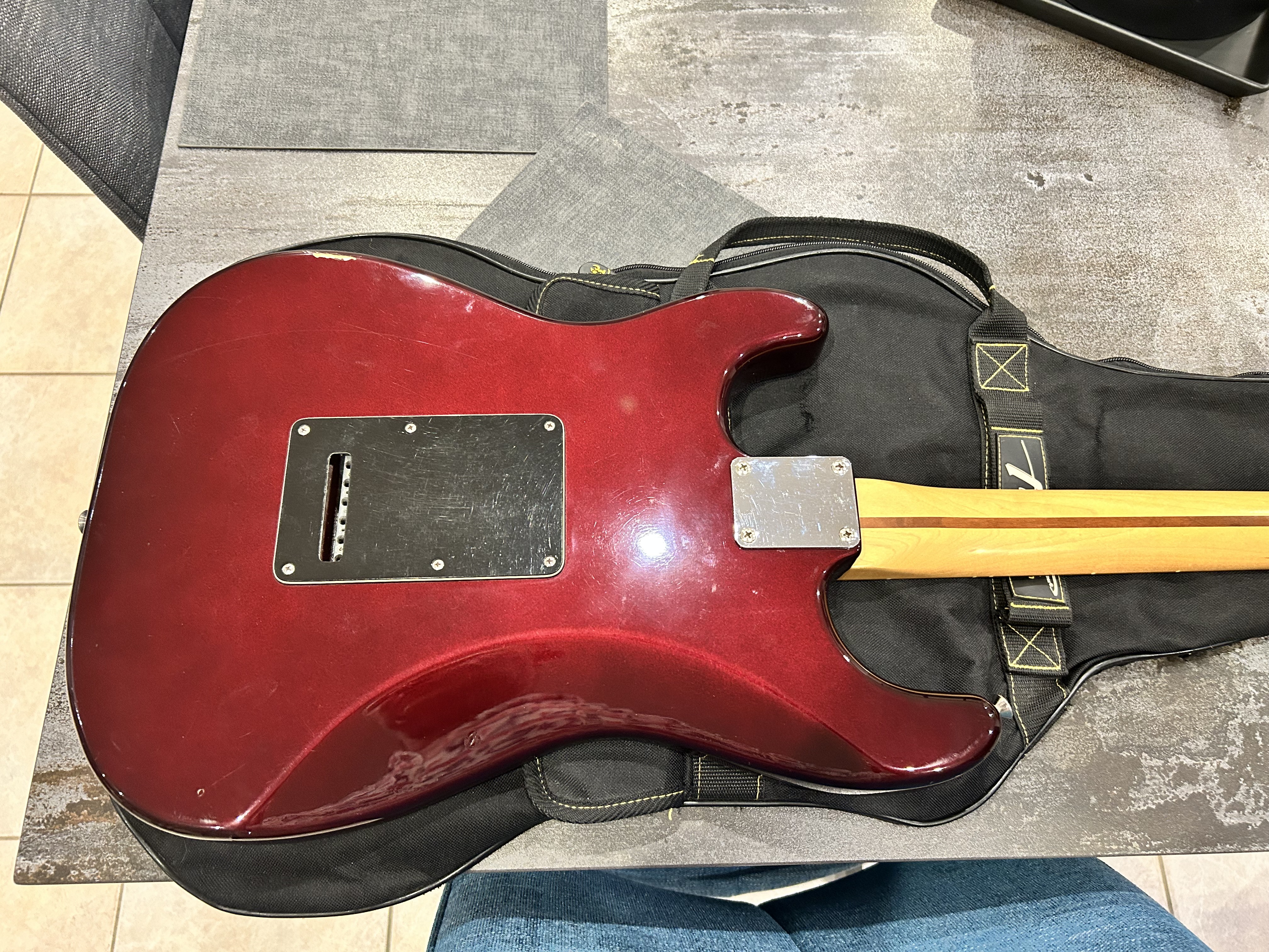 Fender Stratocaster made in mexico "Squier Series" (4405)