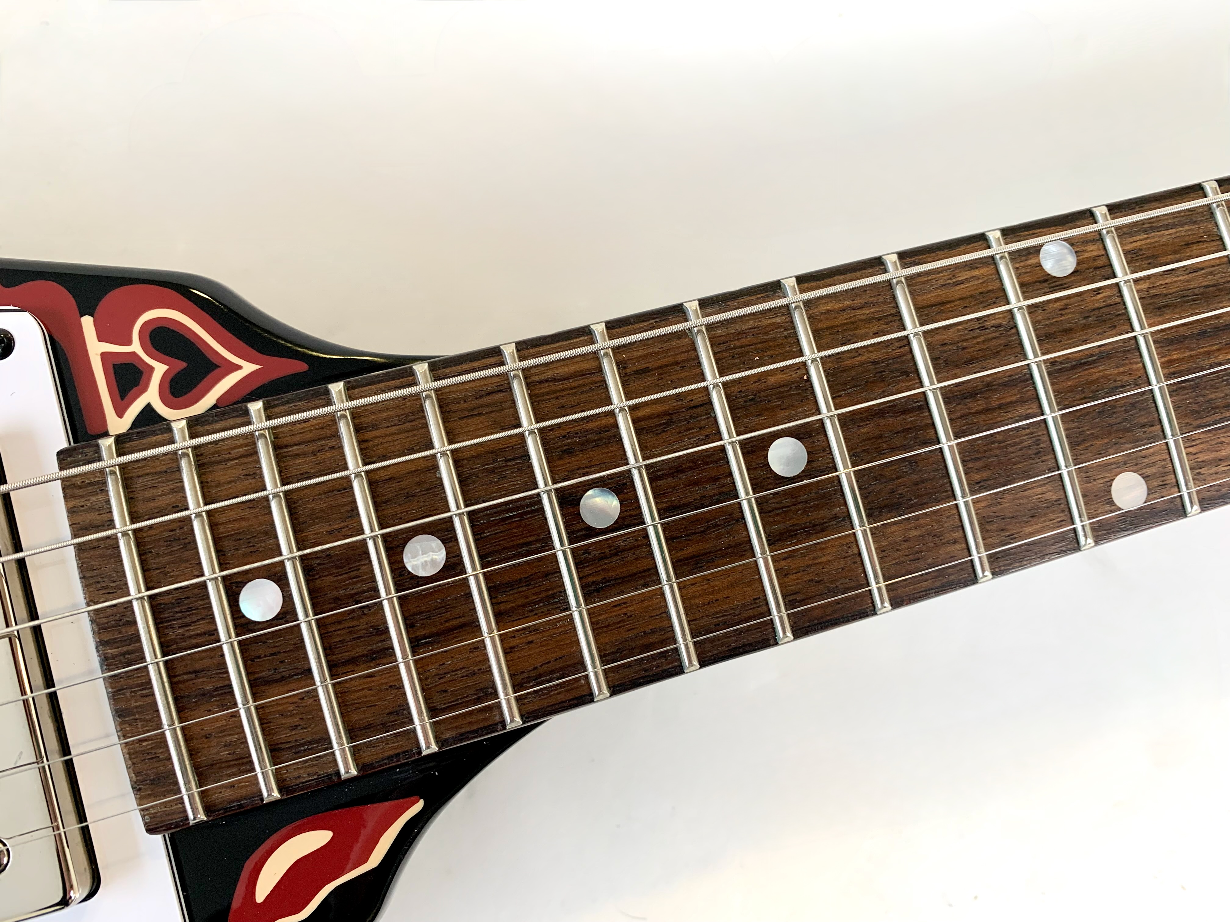 Epiphone Inspired by Gibson Custom Jimi Hendrix "Love Drops" Flying V (9398)