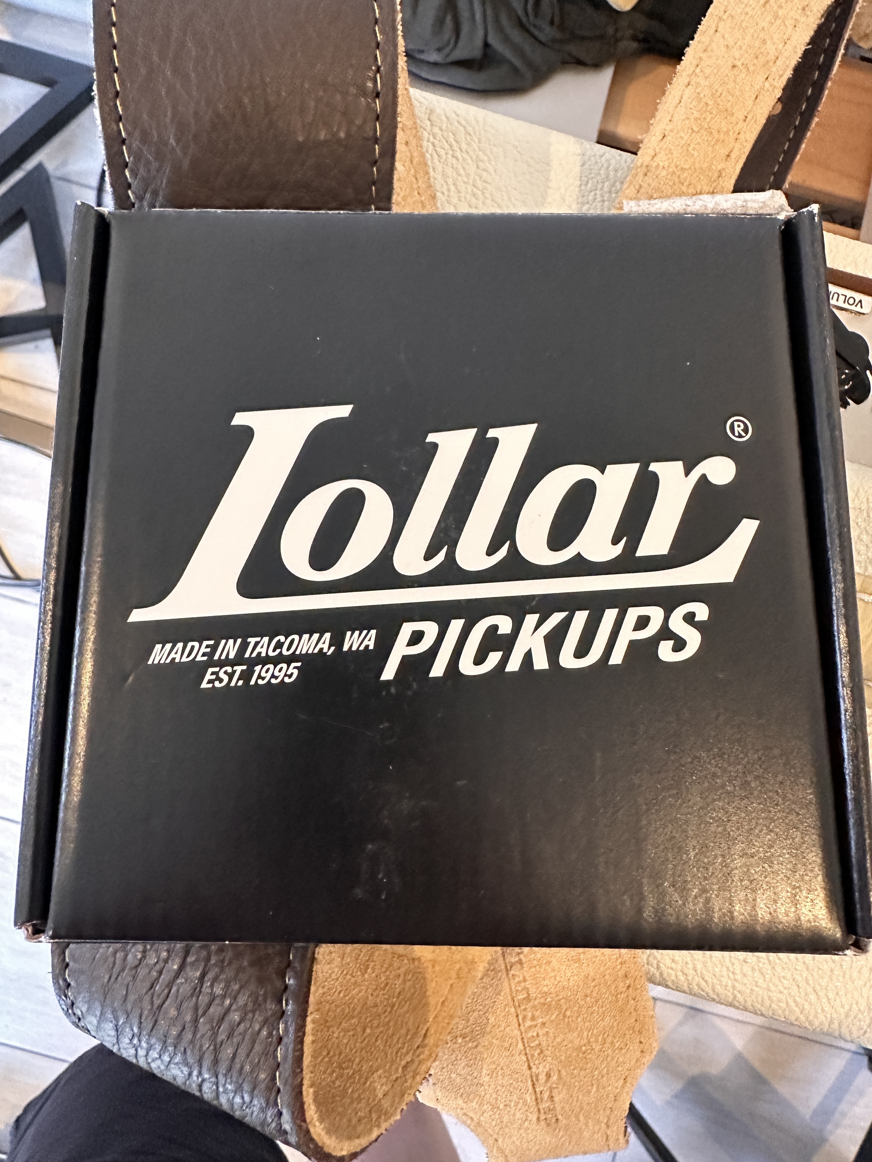 6 Lollar Box