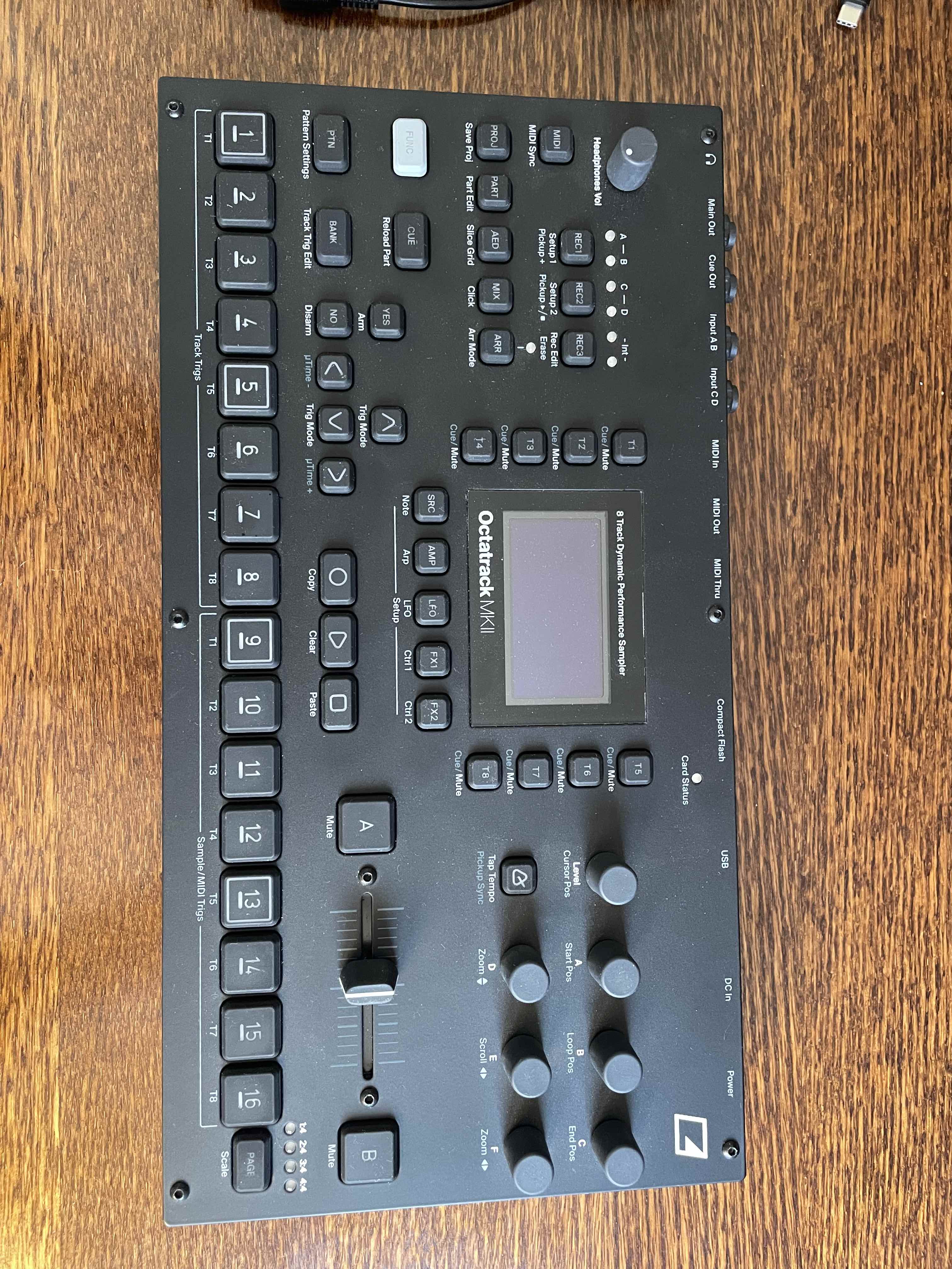 Vends Octatrack MK2 noir TBE