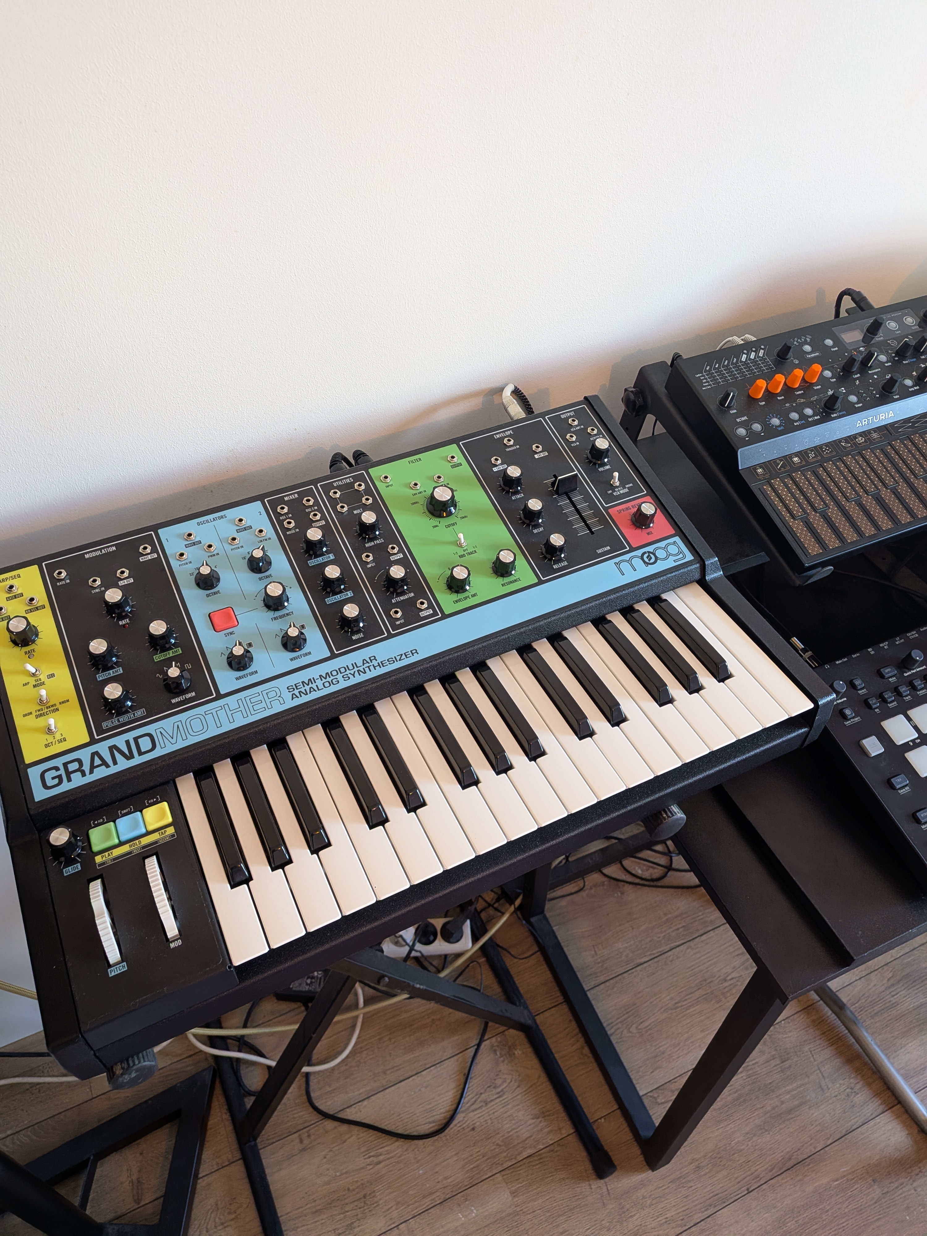 Vends Moog Grandmother parfait état 