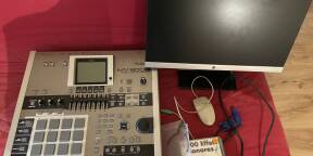 Vends Roland MV8000 parfait état avec extension