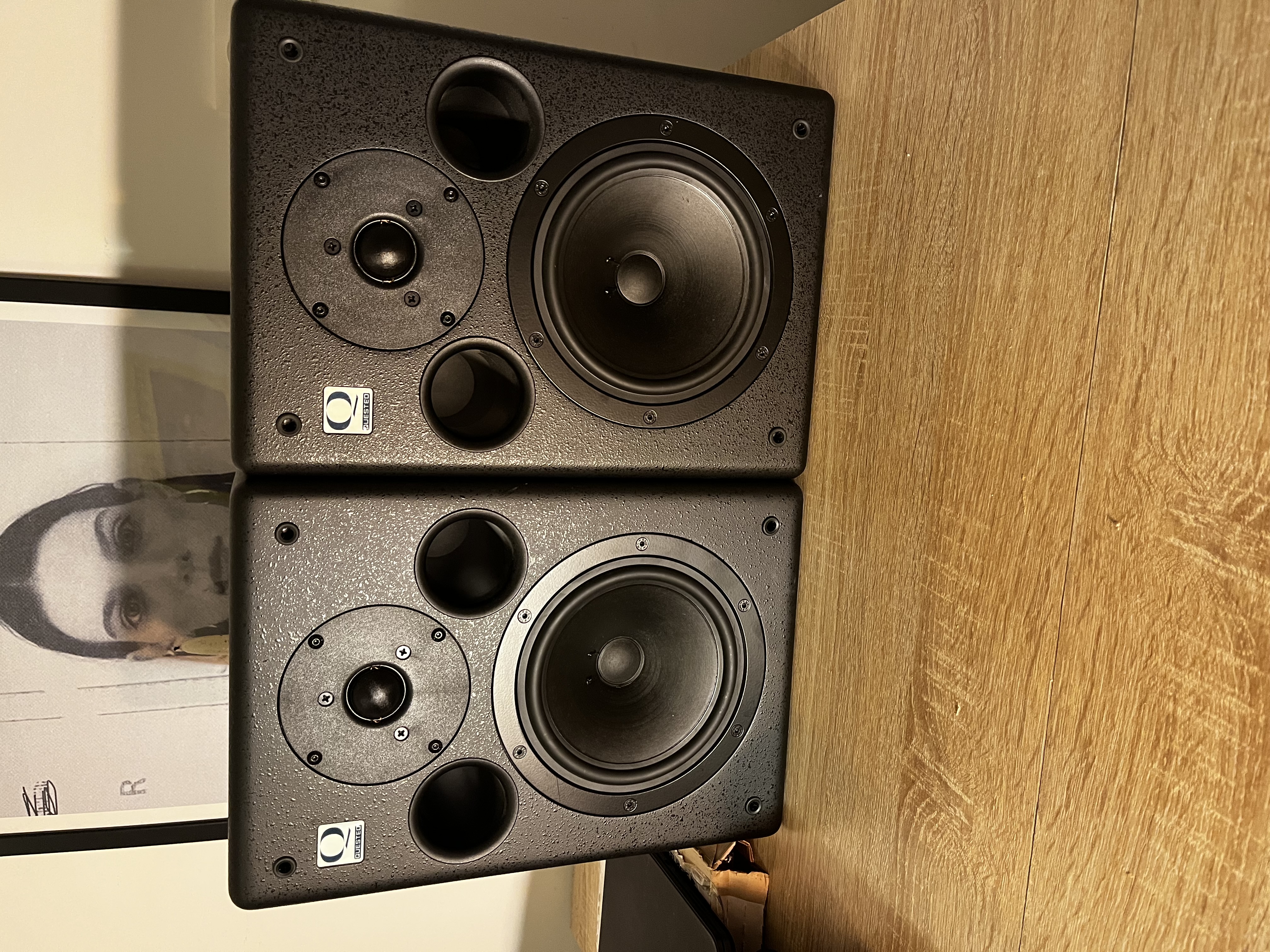 V/ech Quested S7R (paire)