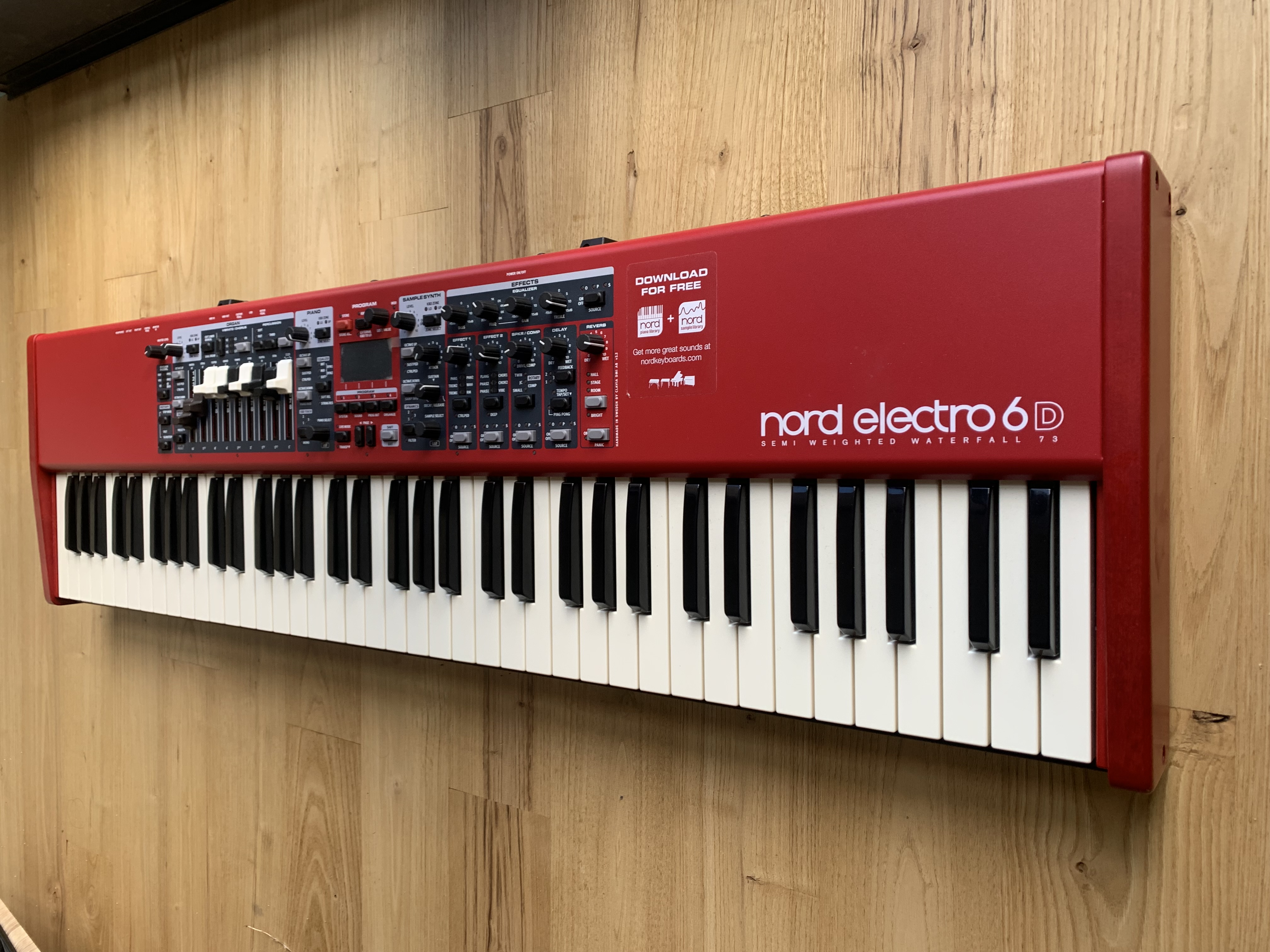 Vends nord electro 6d73 avec housse de transport et accessoire 