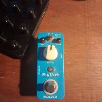 Vends pédale Réverb Mooer SkyVerb