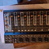 vends petite table de mixage xenyx 1002b