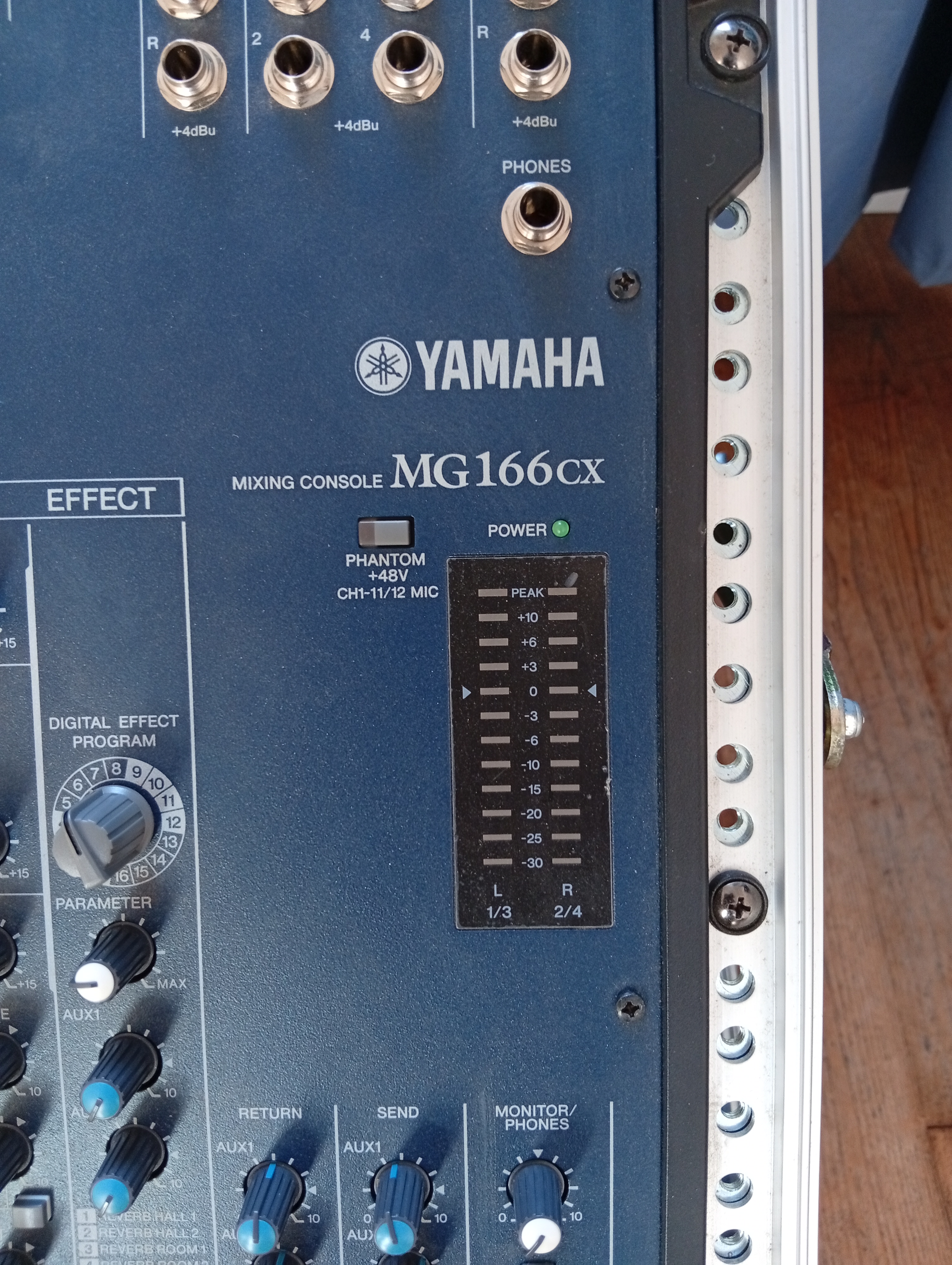 Yamaha MG166CX (41293)