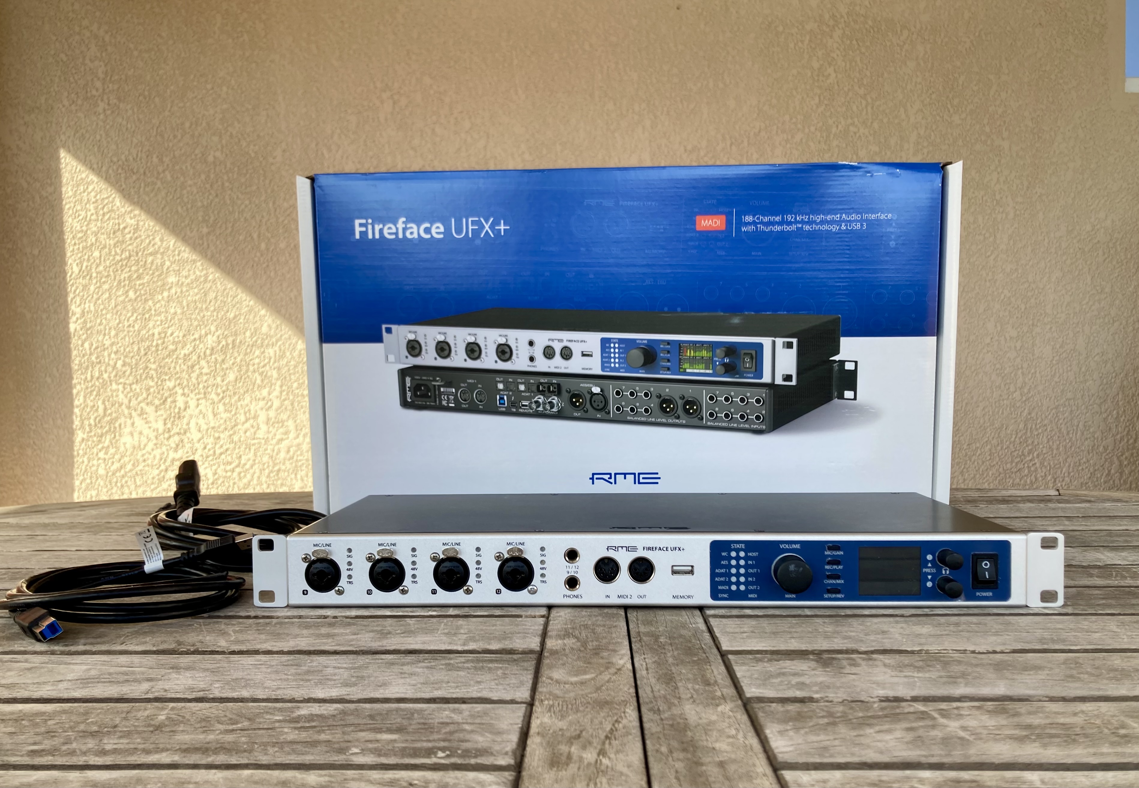 RME Fireface UFX+ | Interface audio / carte son USB 3 / Thunderbolt, boîte + accessoires d’origine