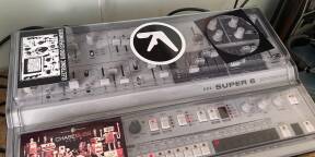 Udo Super 6 desktop et decksaver/échange possible contre synthé polyphonique analo (sauf Prophet Rev2) ou un modulaire prêt à j