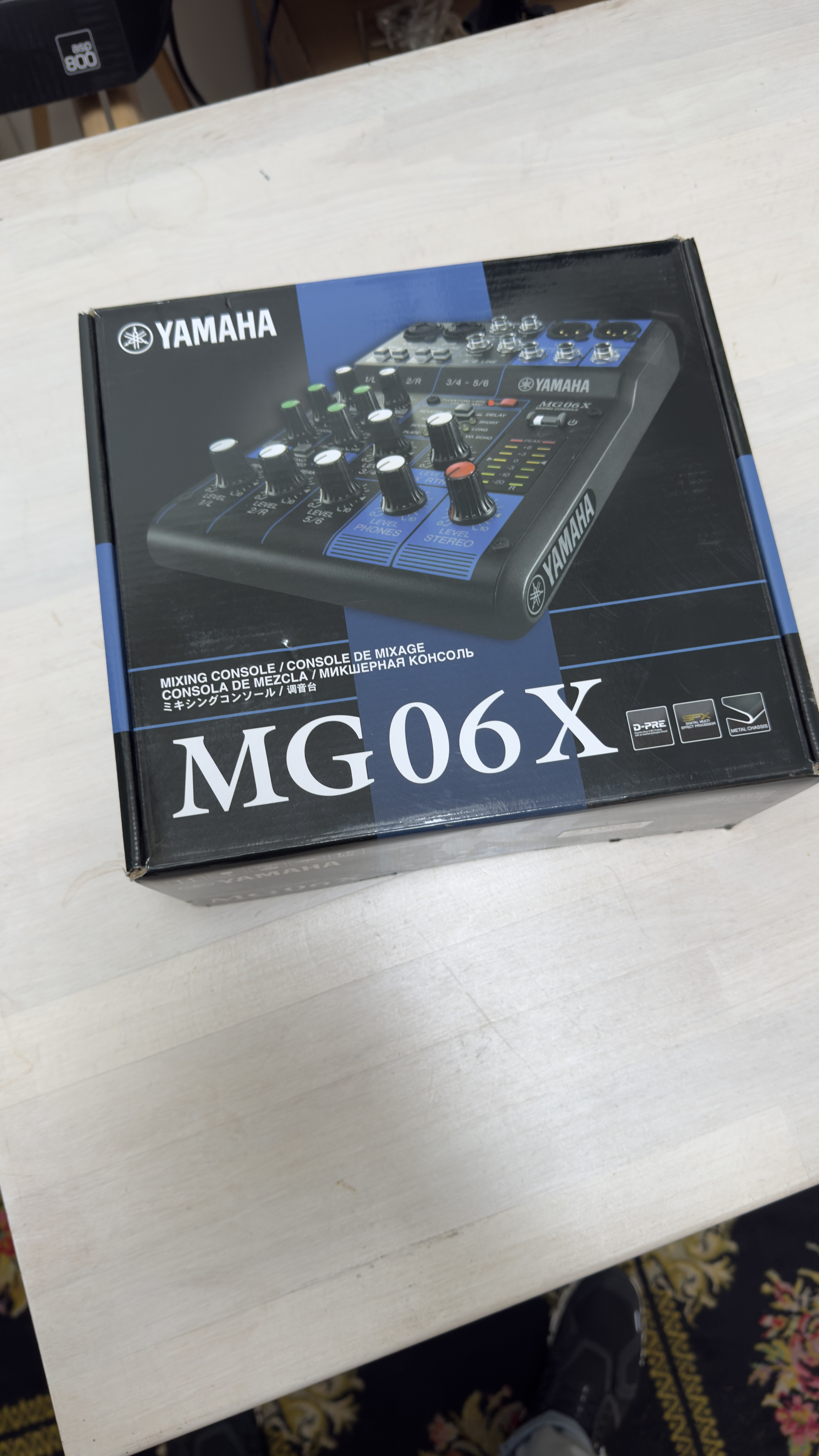 Vends MG06X avec boîte et accessoires