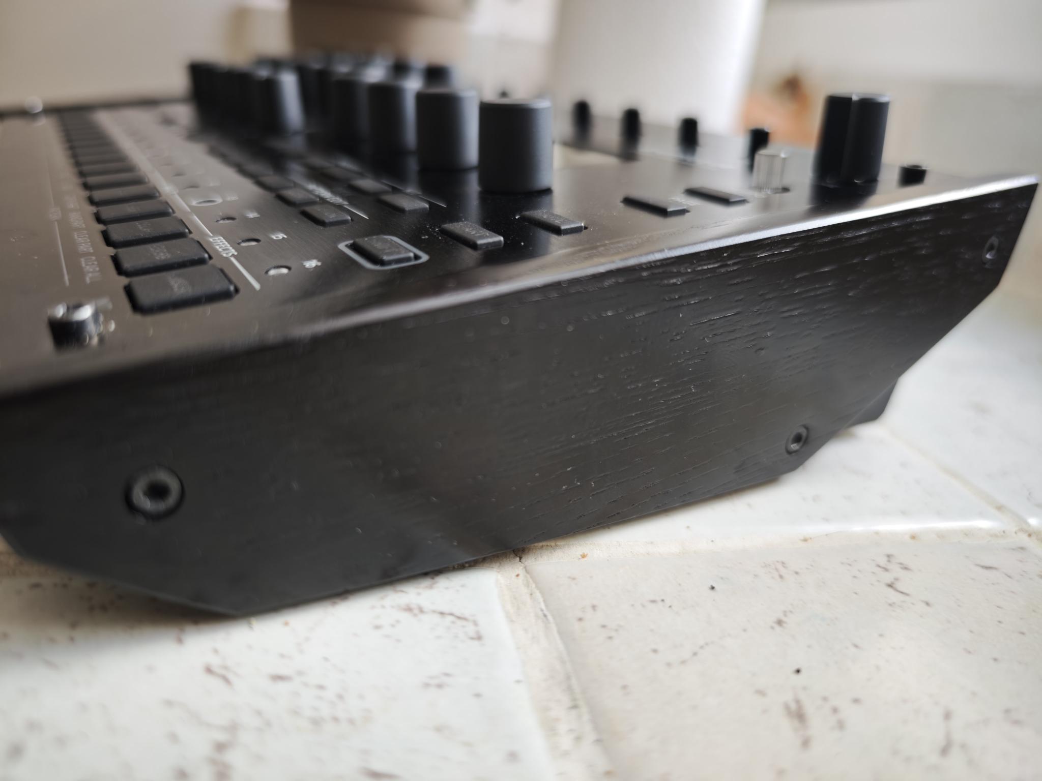 Korg Drumlogue (1680)