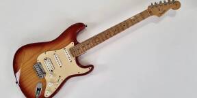 Guitare Fender Stratocaster American Standard HSS 2004 Sienna Sunburst