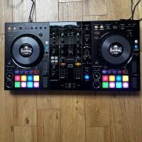 Vends contrôleur DDJ 800 avec housse transport