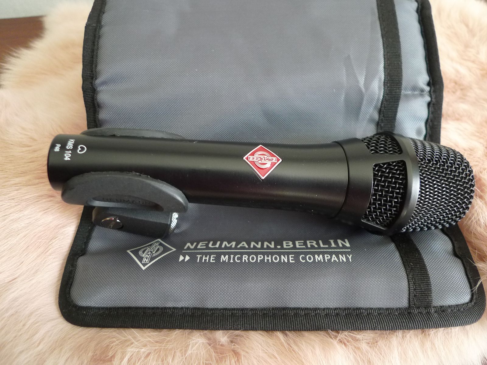 Neumann KMS104 cardioide micro chant
