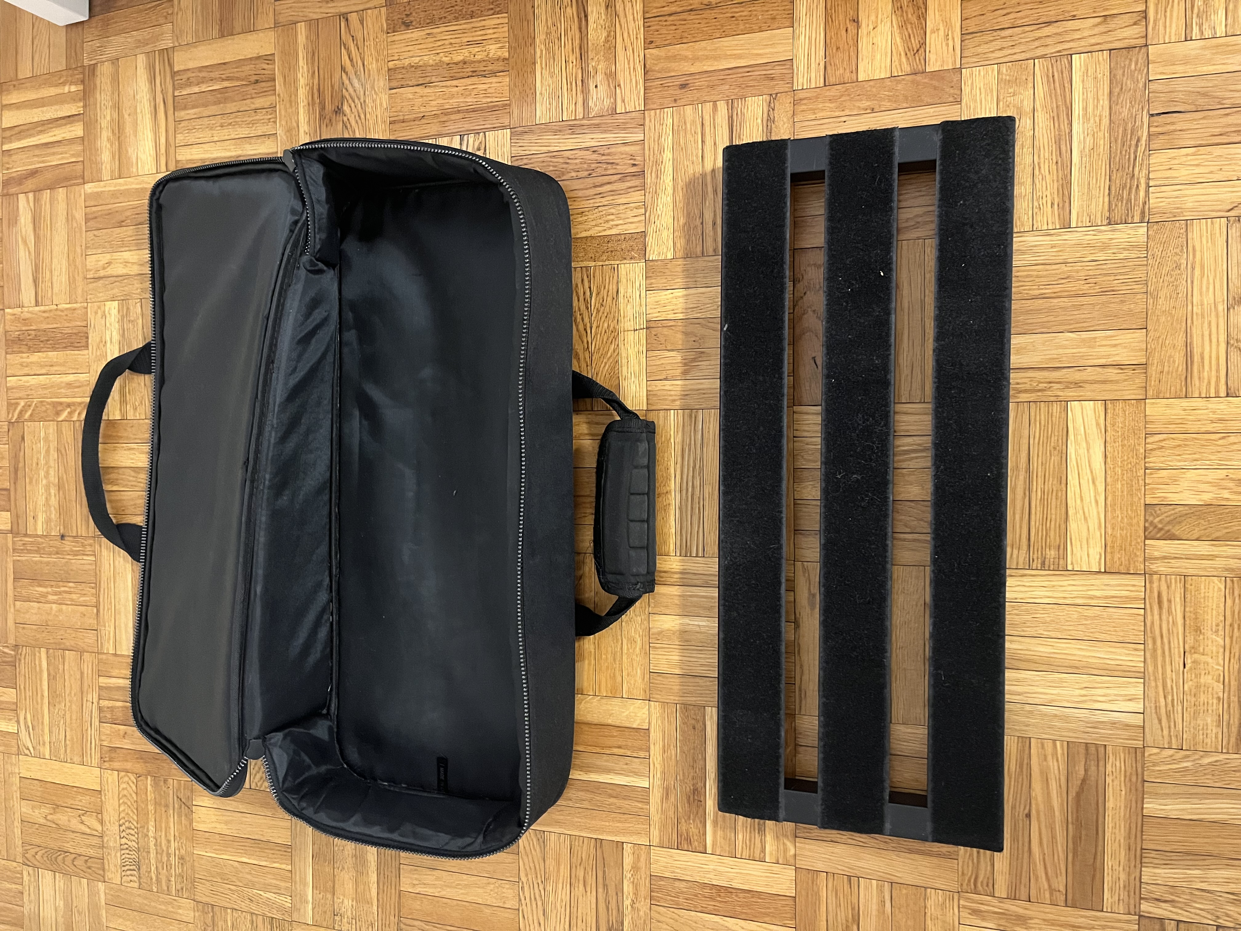 Vends Pedaltrain Metro 20 avec sa housse