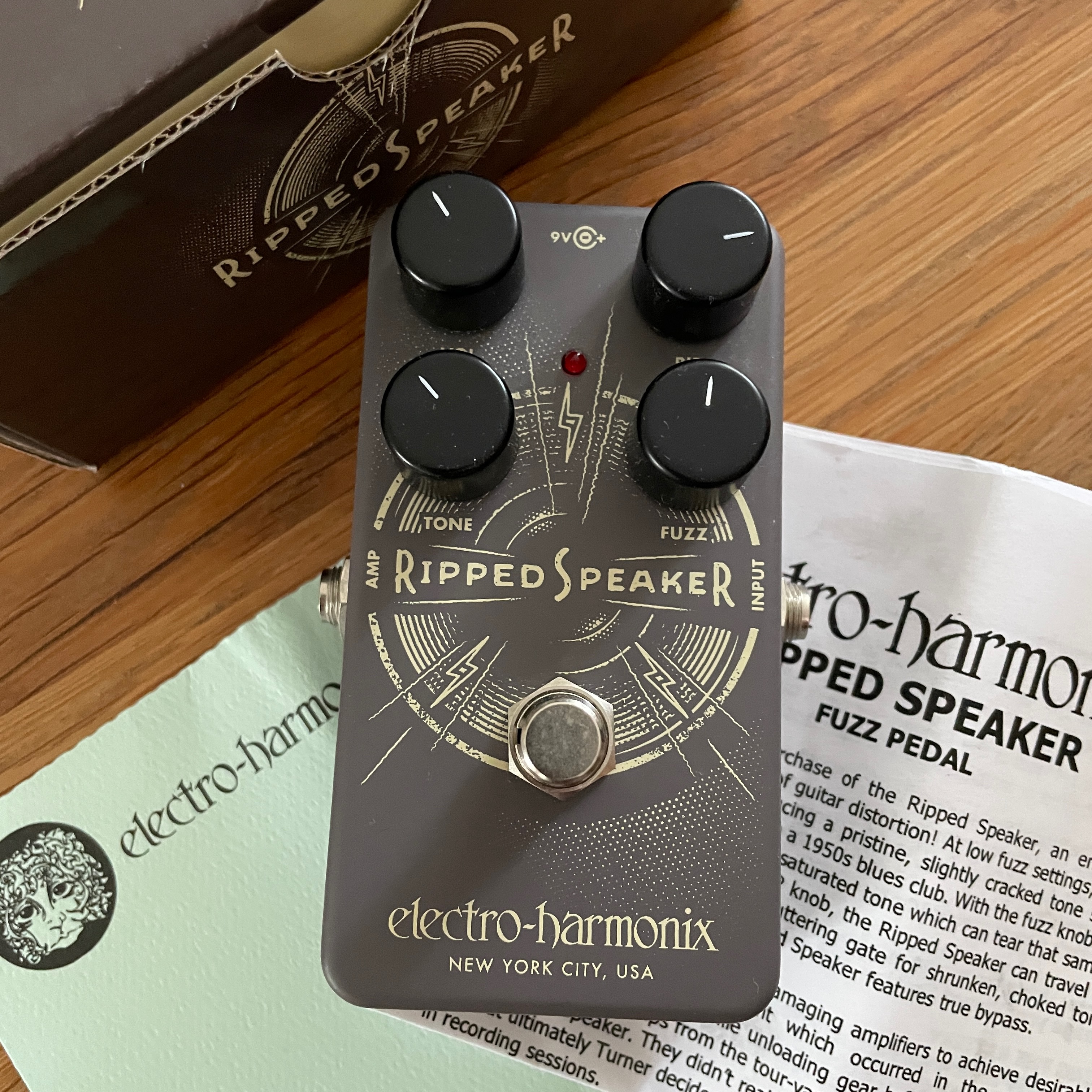 Electro-Harmonix Ripped Speaker Fuzz (47410)