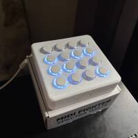 Midi Fighter Spectra White sous garantie.