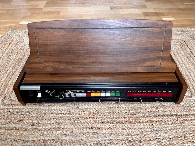 Ace Tone Rhythm Ace FR8L (Roland TR77)