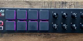 Akai Professional LPD8 MKII – Très bon état – Fonctionnel et esthétique