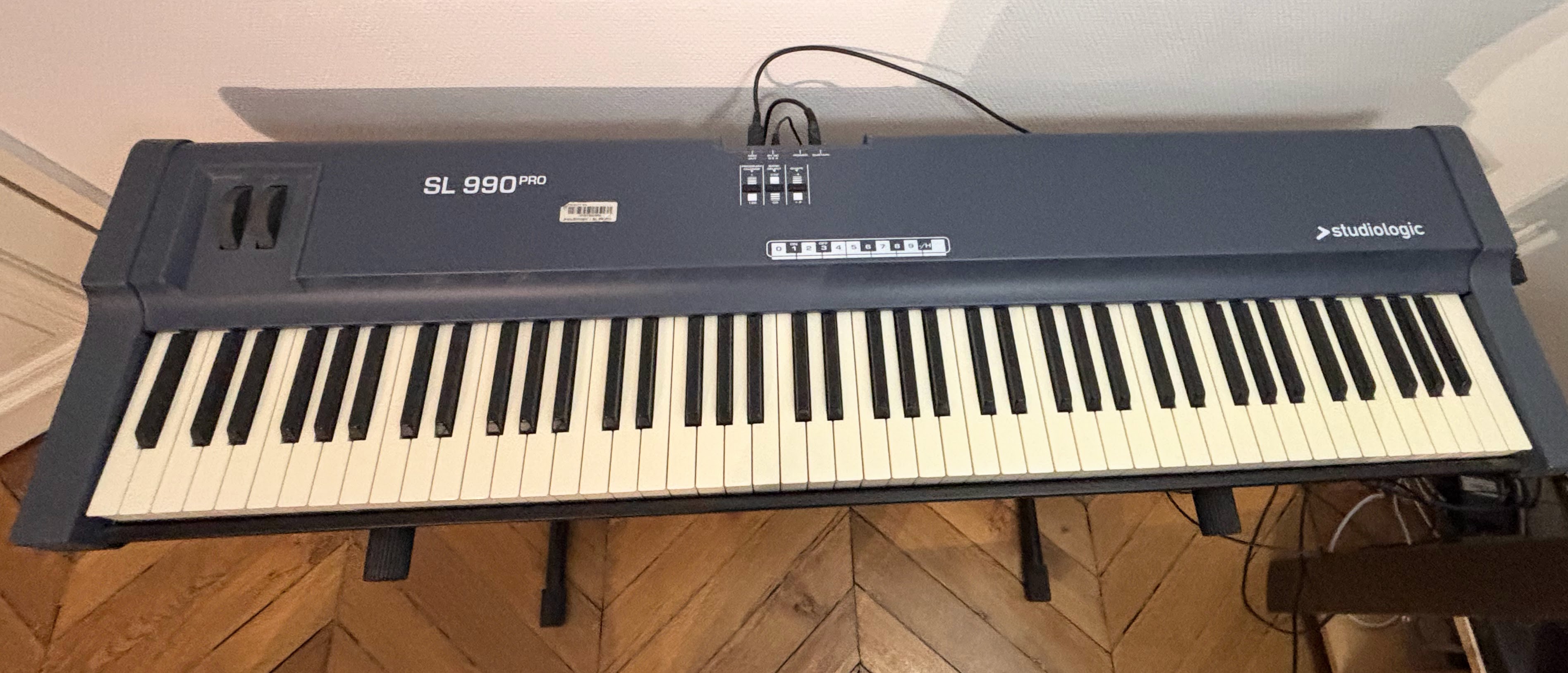 Vends clavier maître Studiologic SL-990 pro