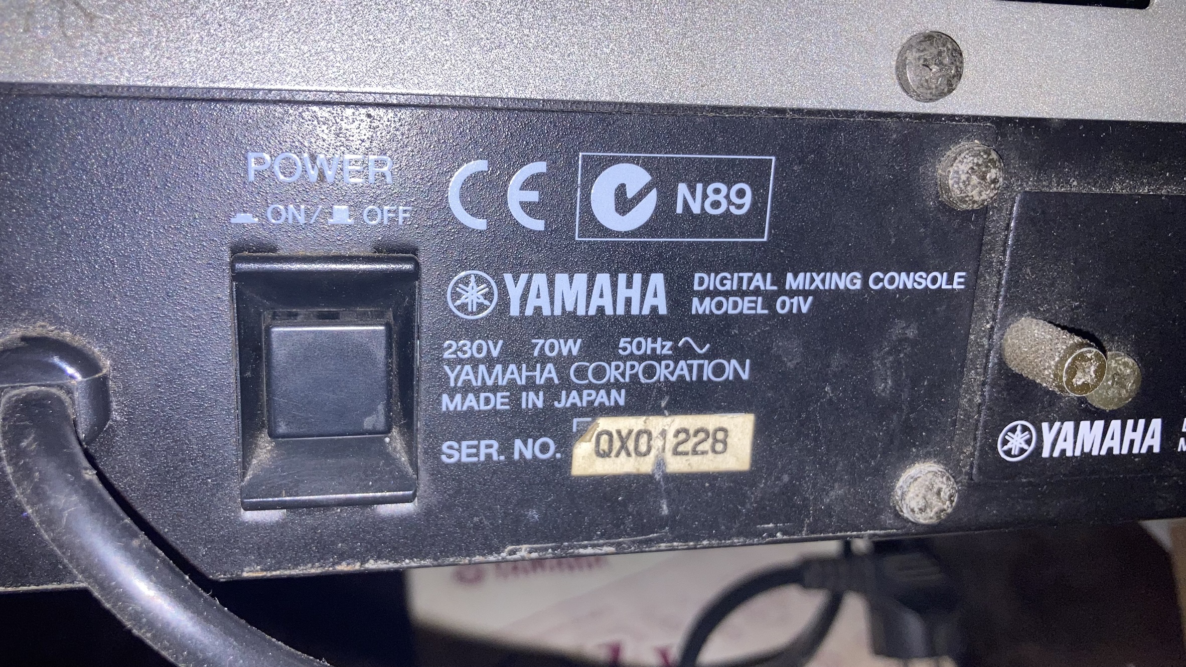Yamaha 01V (41832)