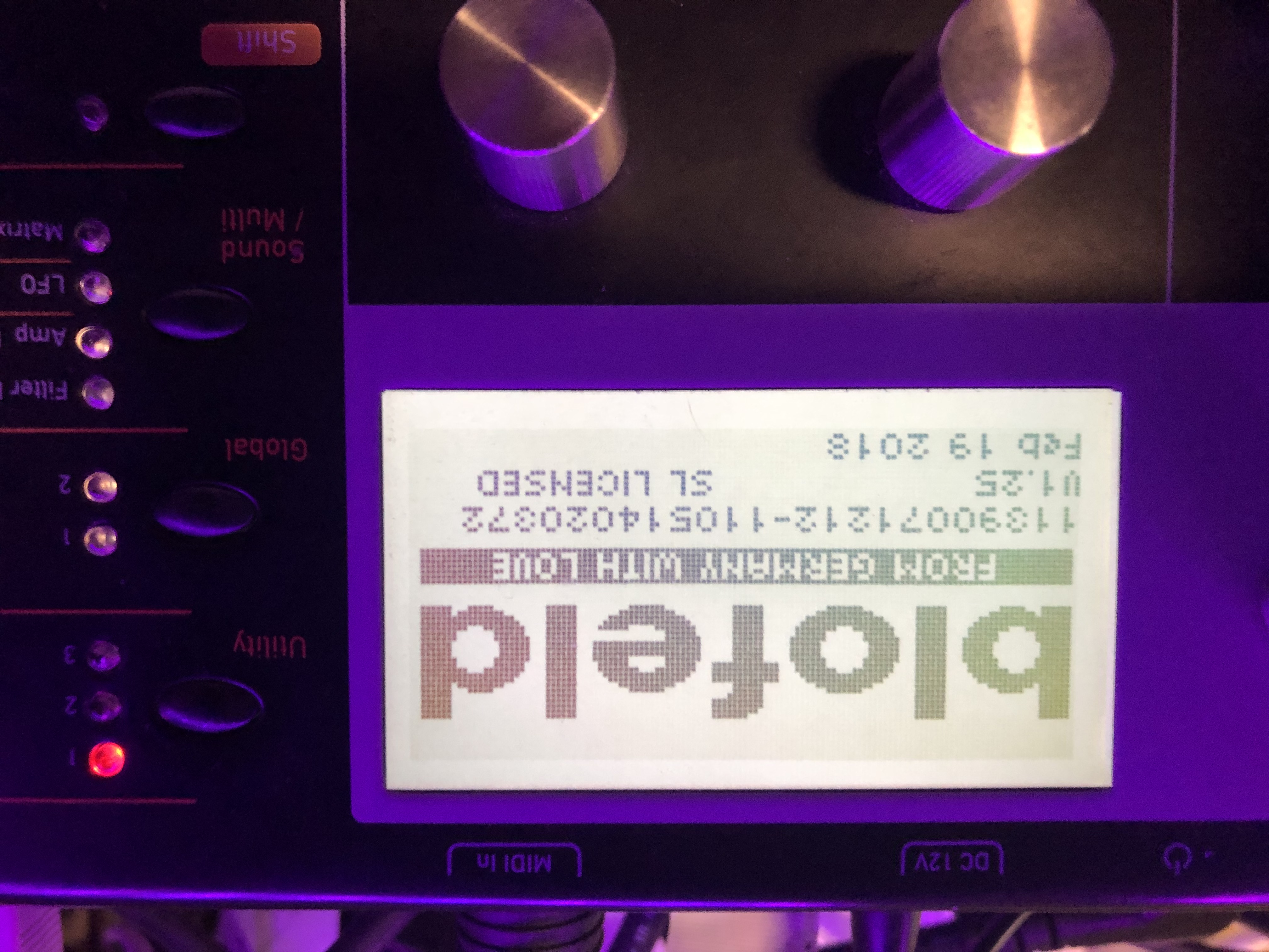 Vends ou échange waldorf blofeld licence SL