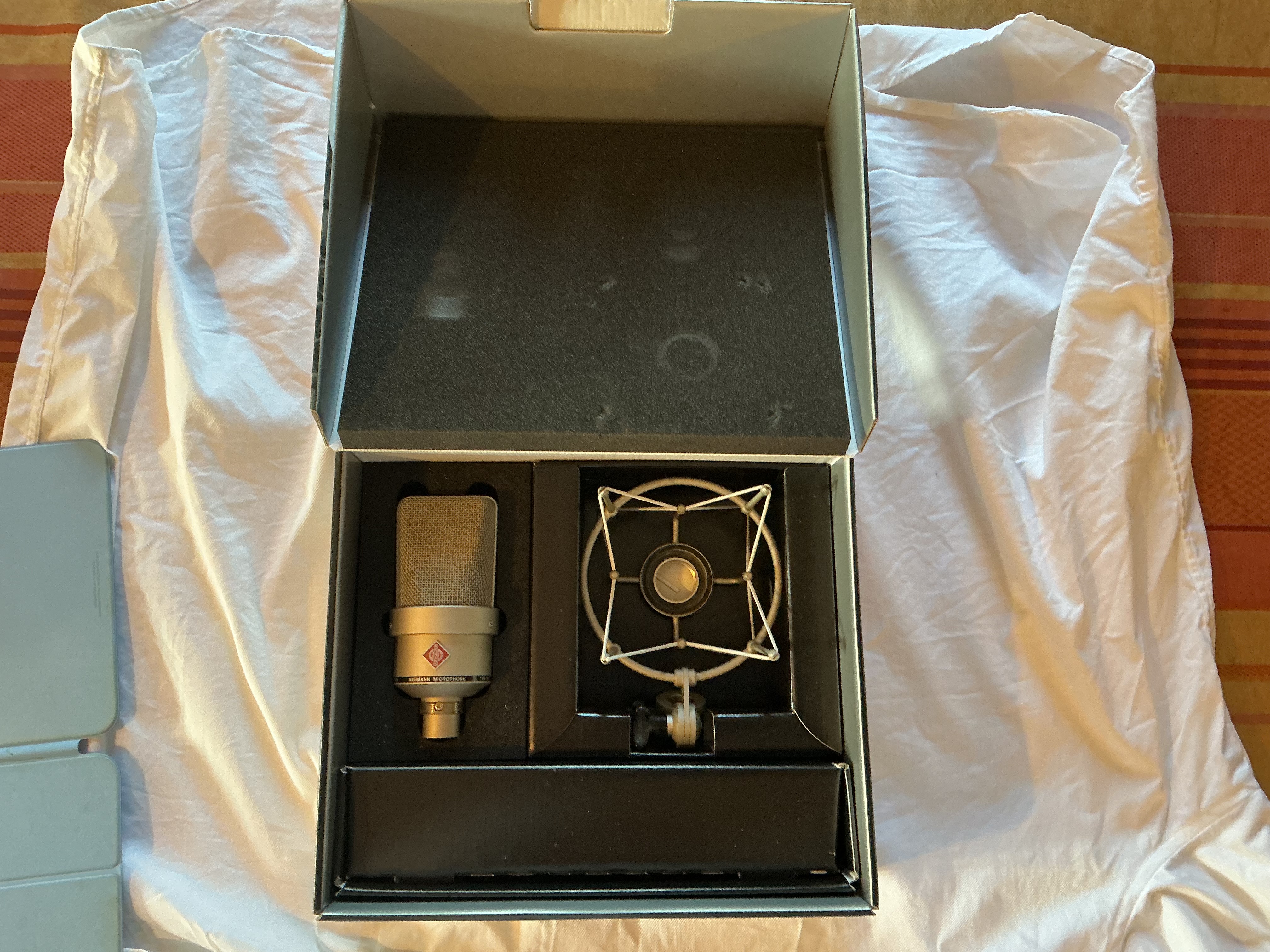 Neumann TLM 103 Studio Set  : NEUF ! 