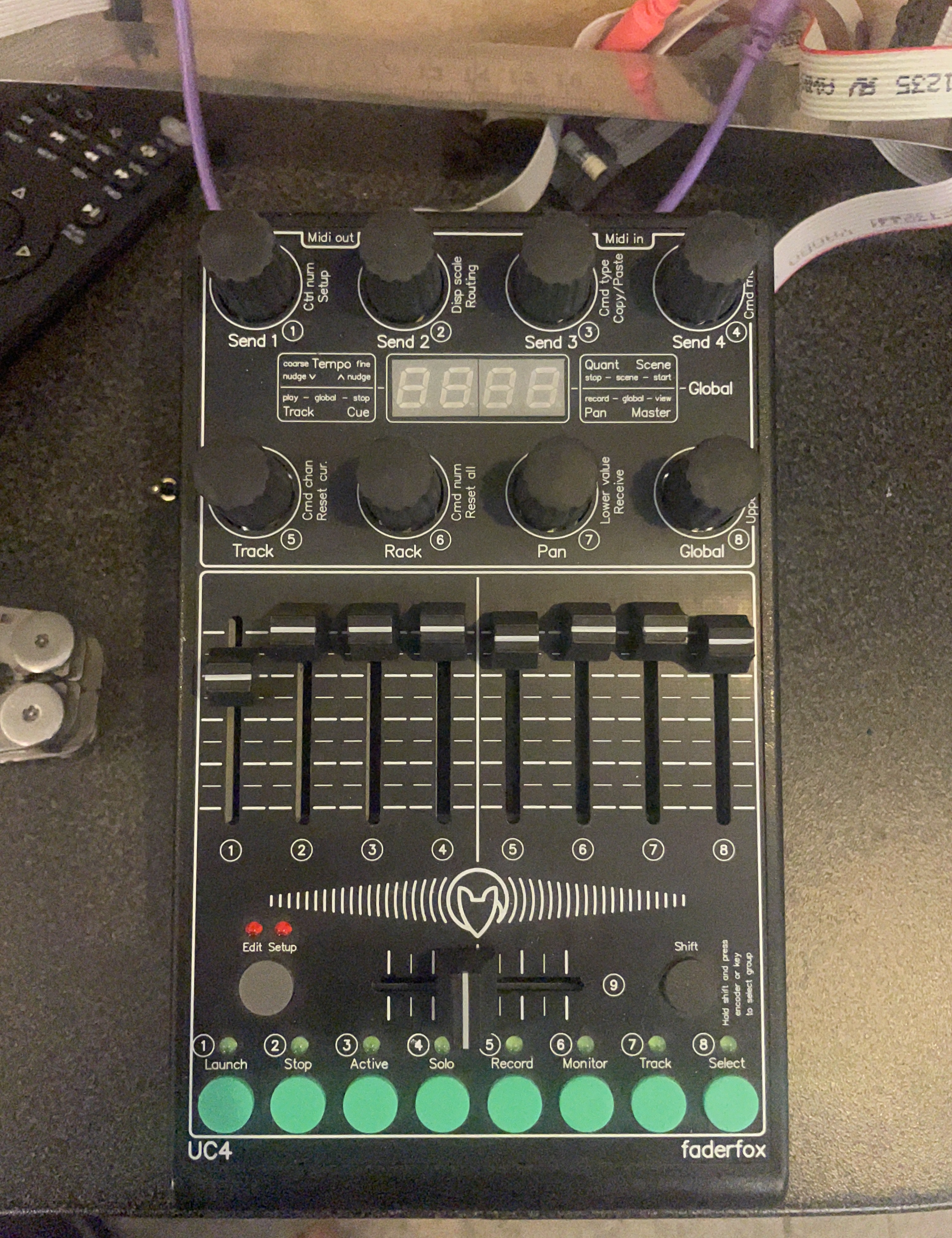 Faderfox UC4 contrôleur MIDI