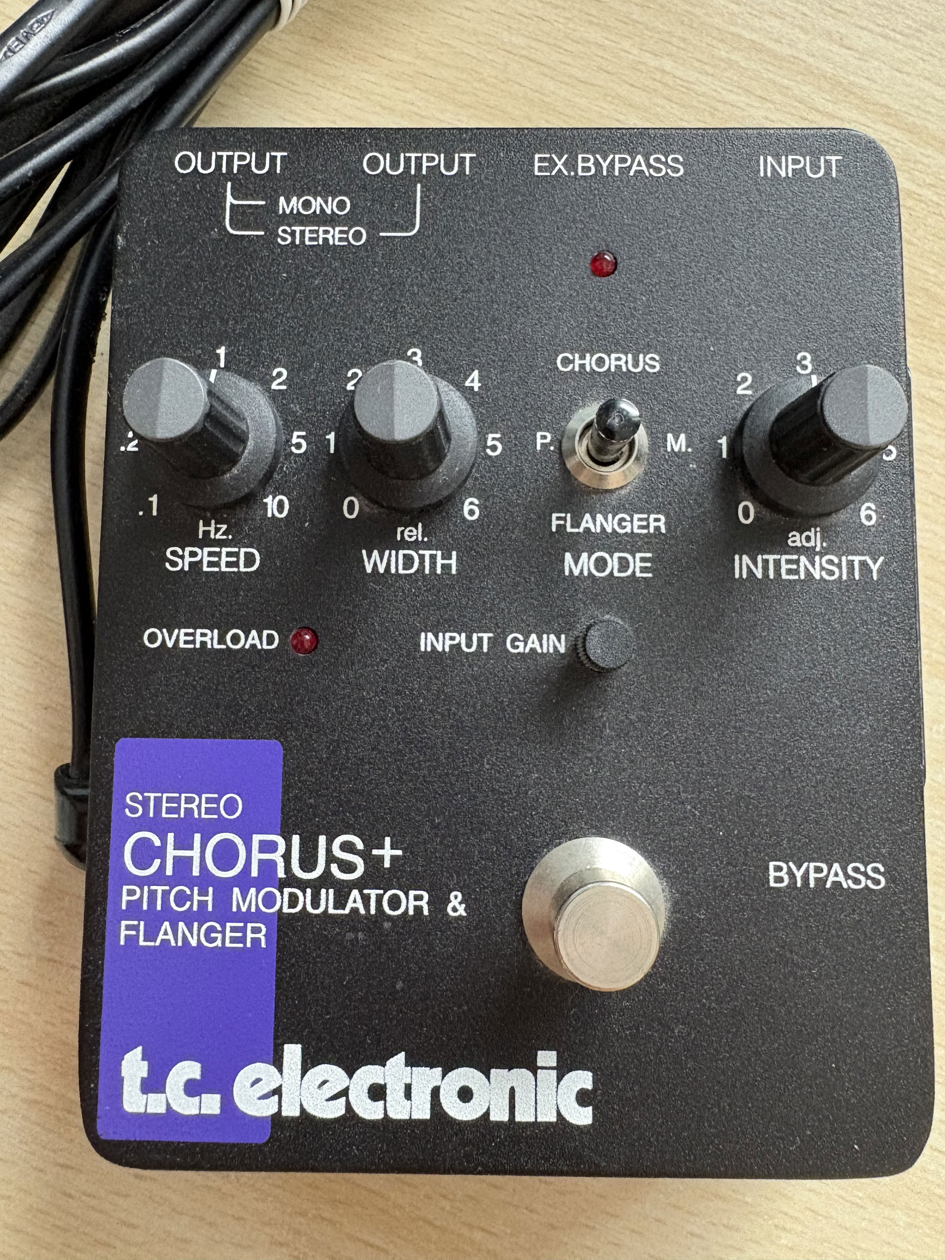 Pédale de guitare TC Electronic SCF - état neuf, vendue cause double emploi