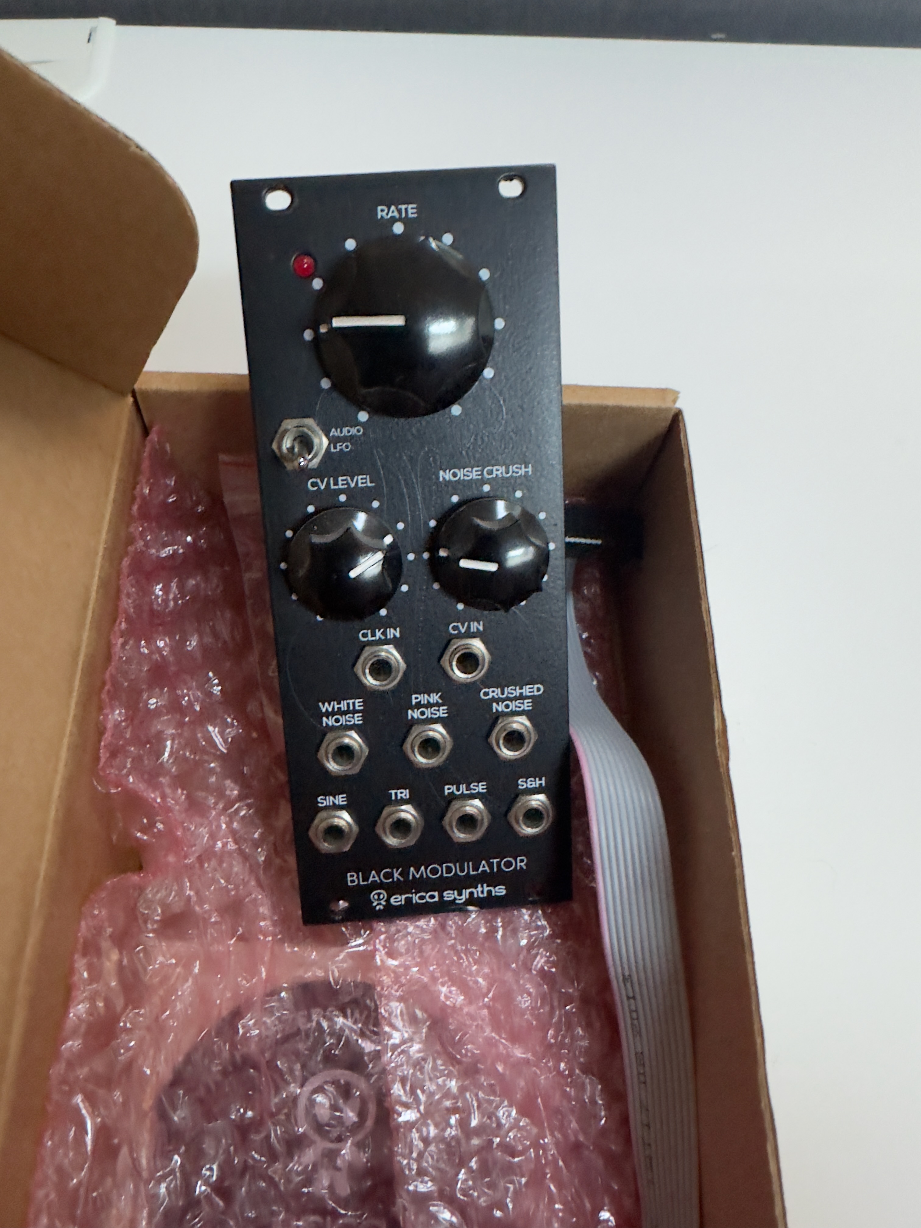 Vend Erica Synths Black Modulator (V1)