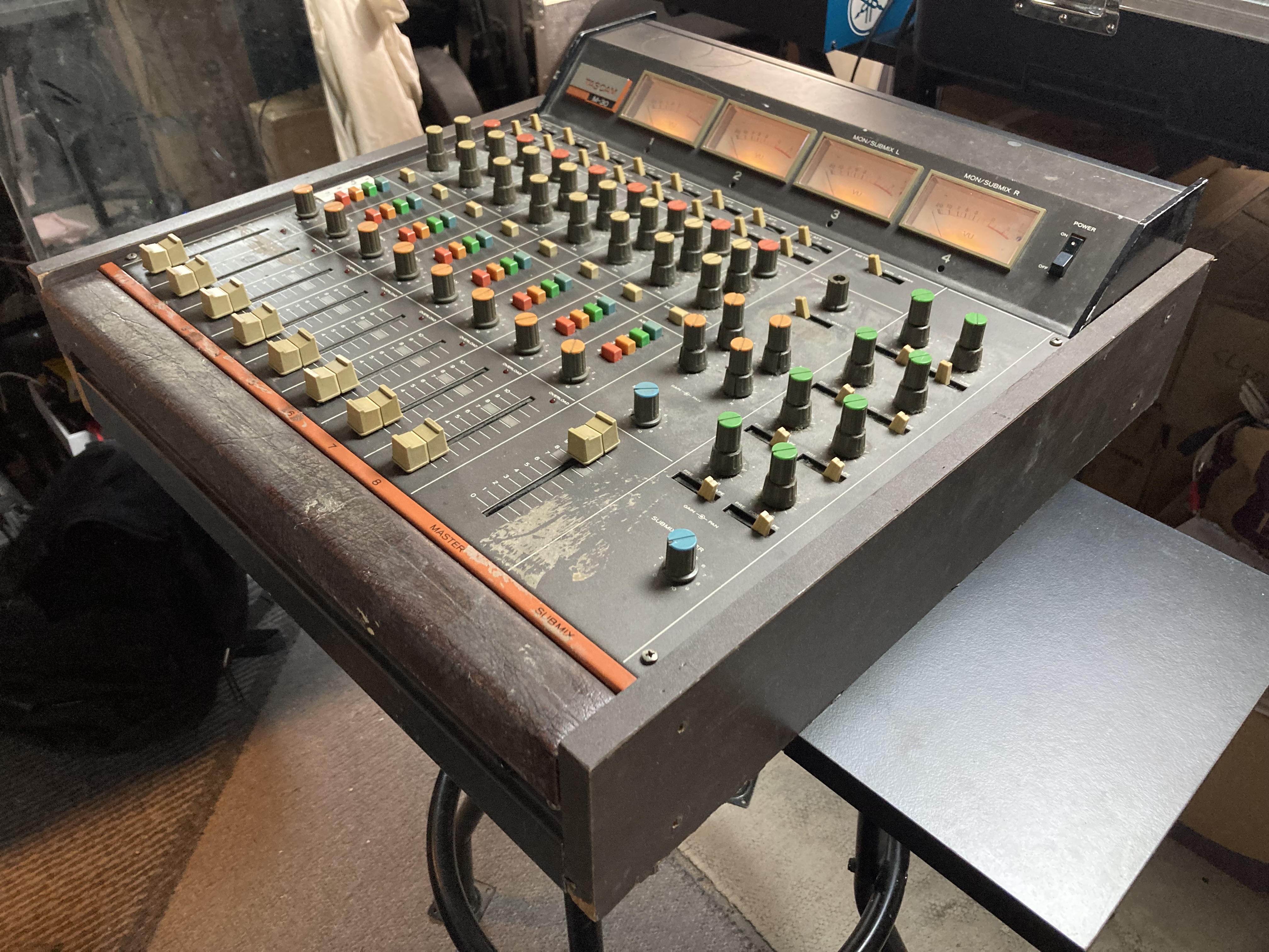 TASCAM M30 console analogique collector
