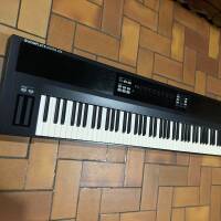 Vends clavier Maître Native Instruments Komplete Kontrol ** 290 Euros