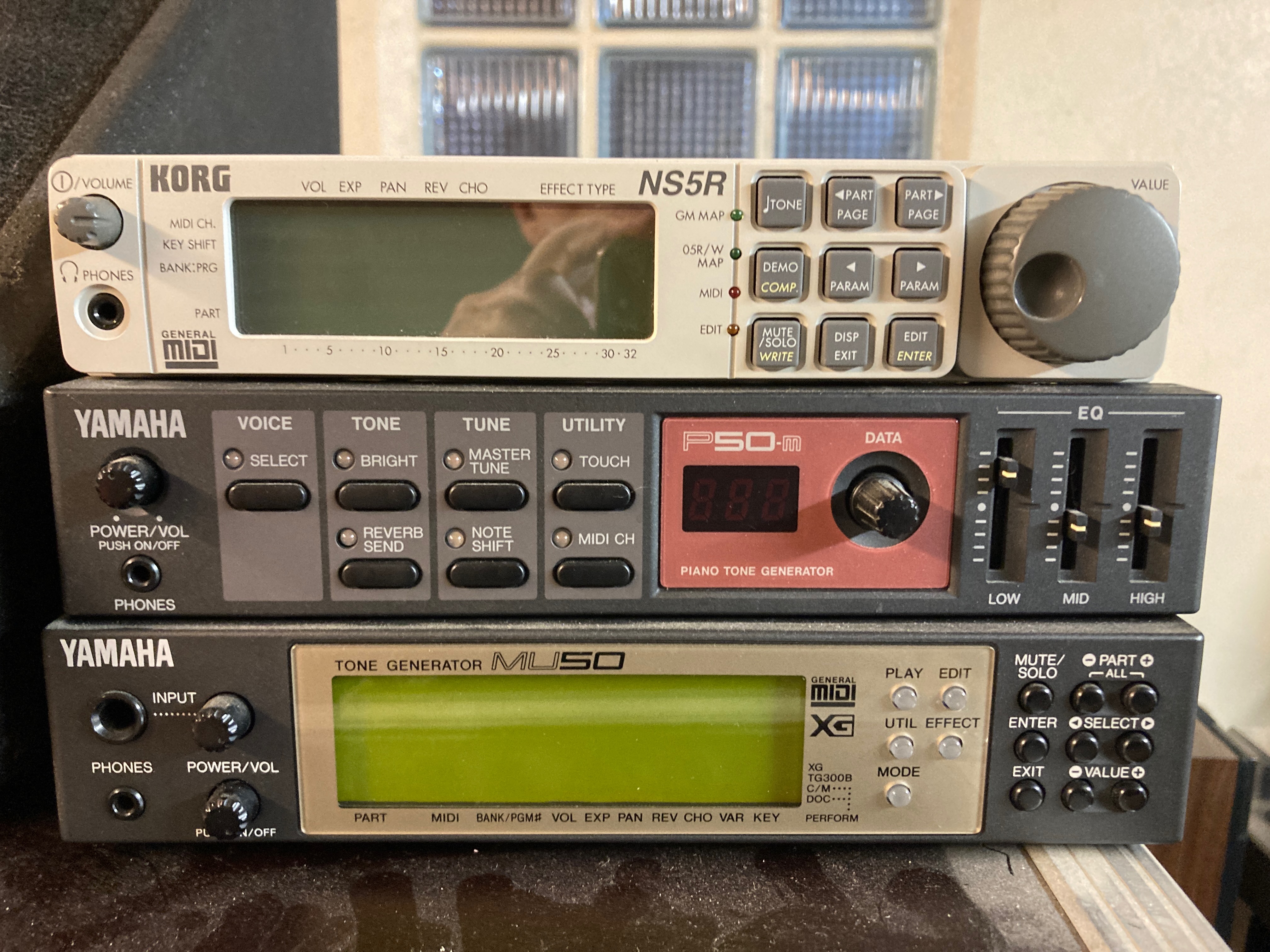 OFFRE EN COURS *** Vends Expandeur YAMAHA P50m *** 50 Euros