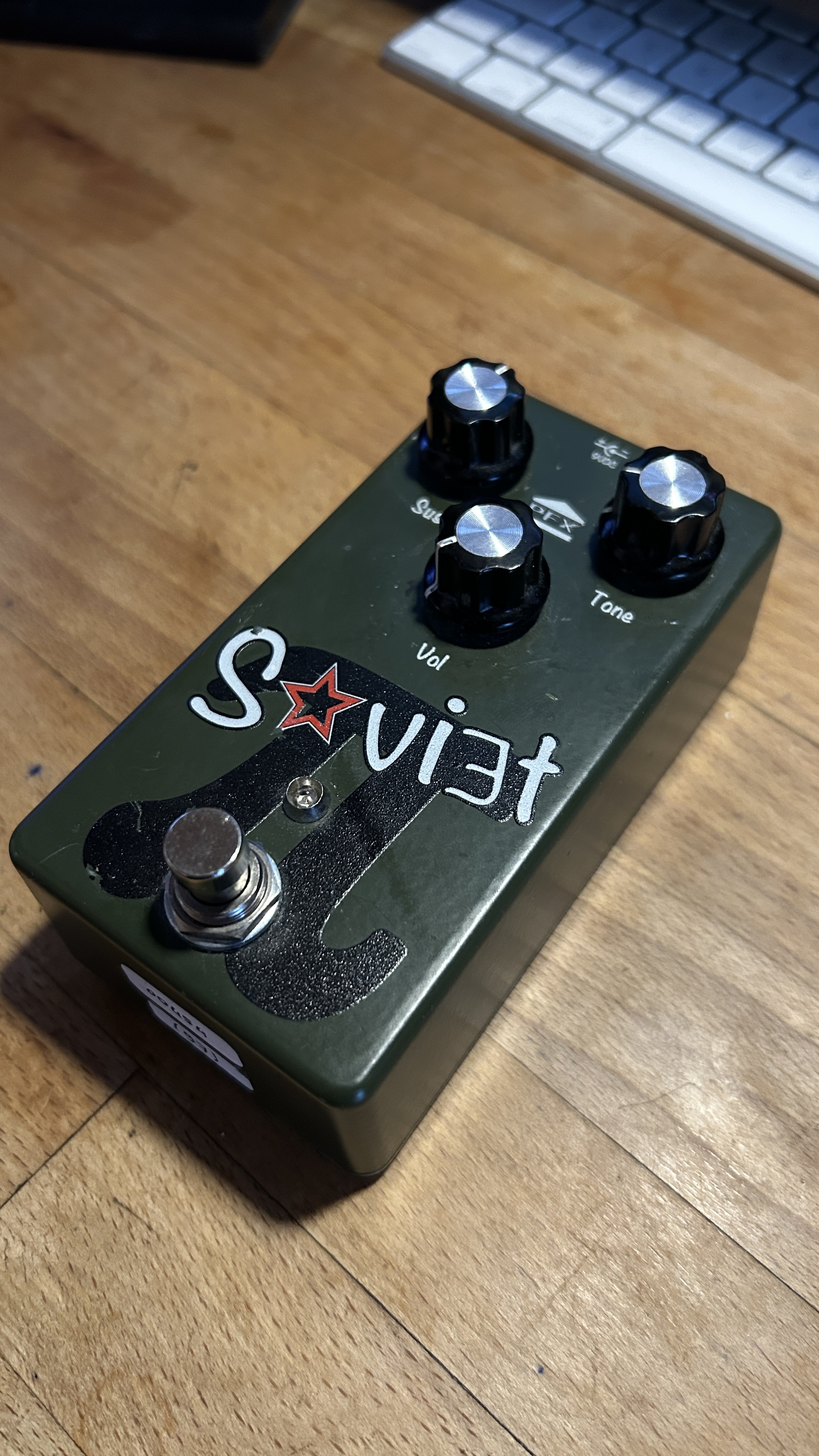 Pédale fuzz/distorsion PFX “Soviet” – Très bon état