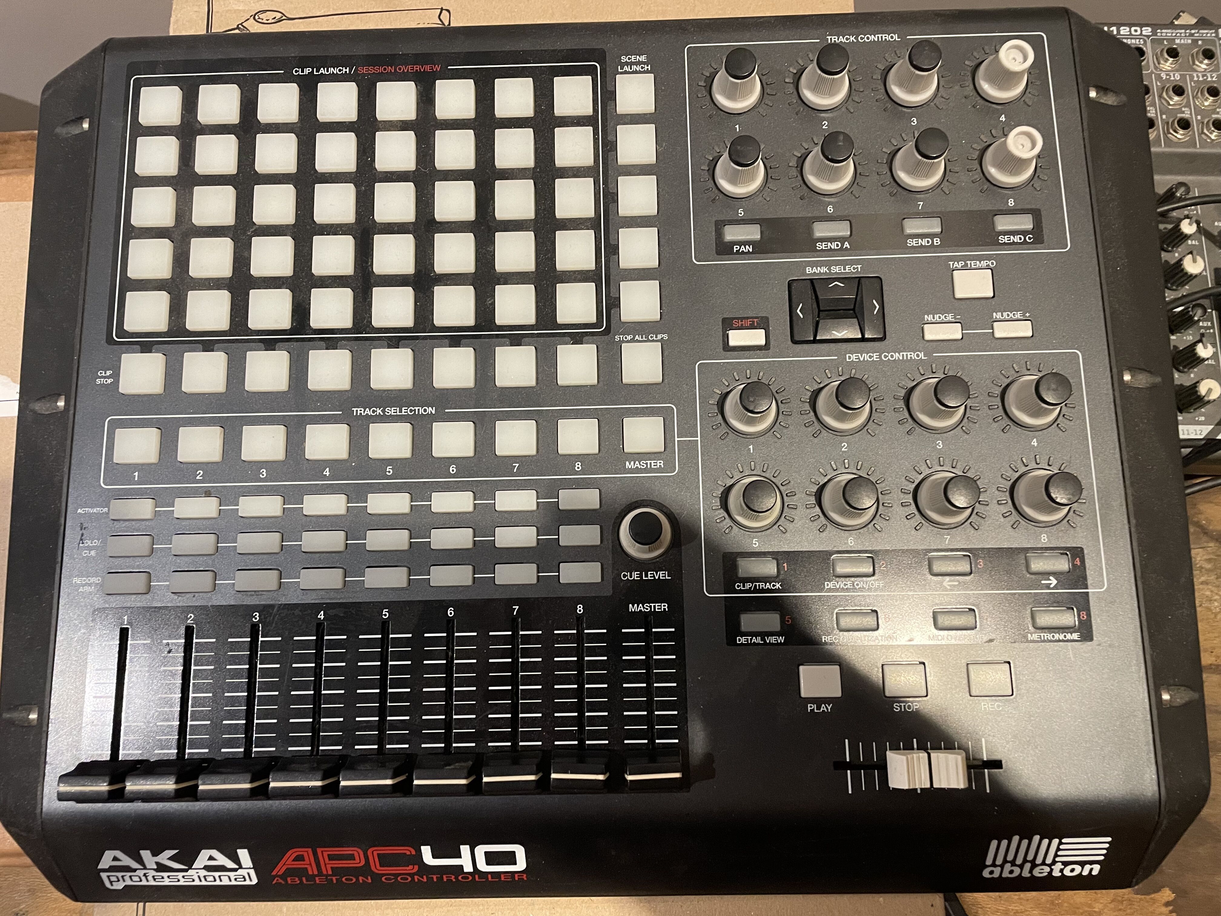 Vends APC40 AKAI/ABLETON