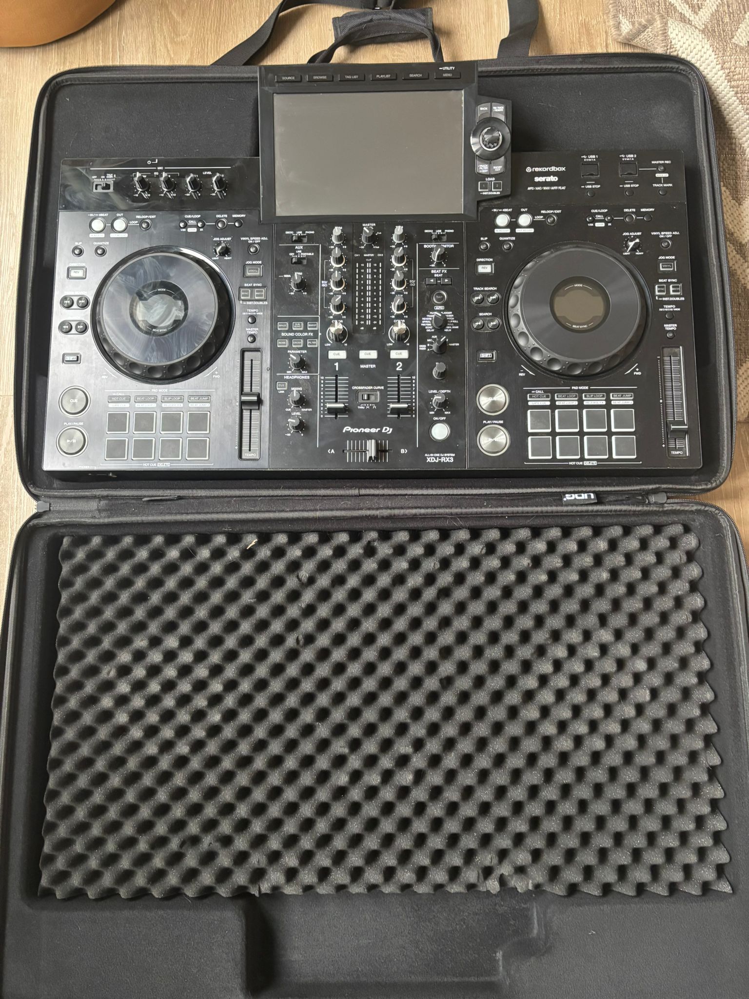 Pioneer XDJ-RX3 (9257)