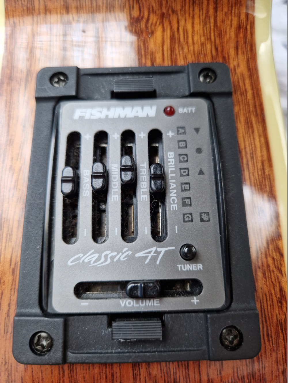 guitareCort04