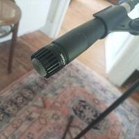 Ensemble Shure SM 57 / pied / Cable cordial 10 mètres