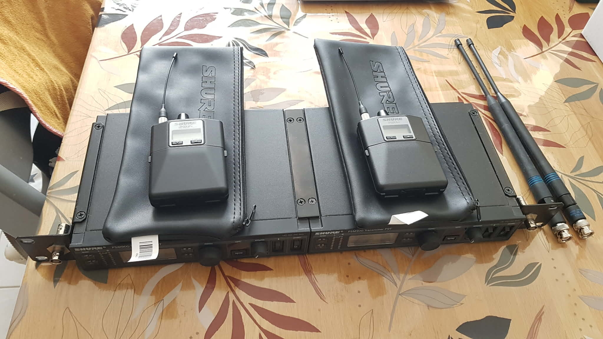 Lot 2 x Shure PSM900 + P9RA+ (L6E) – État neuf