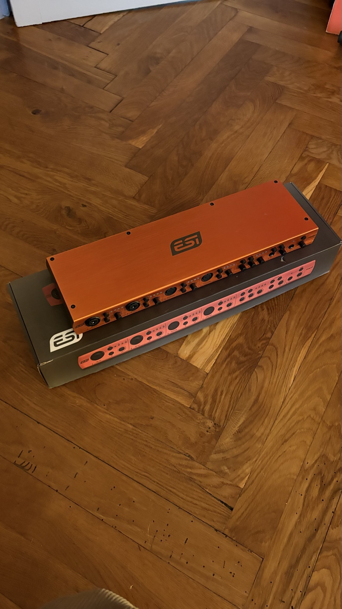 ESI U168 XT (66077)