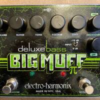Deluxe Bass Big Muff Pi
