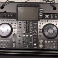 à vendre contrôleur pioneer rx3 avec flay caisse facture à l'appui