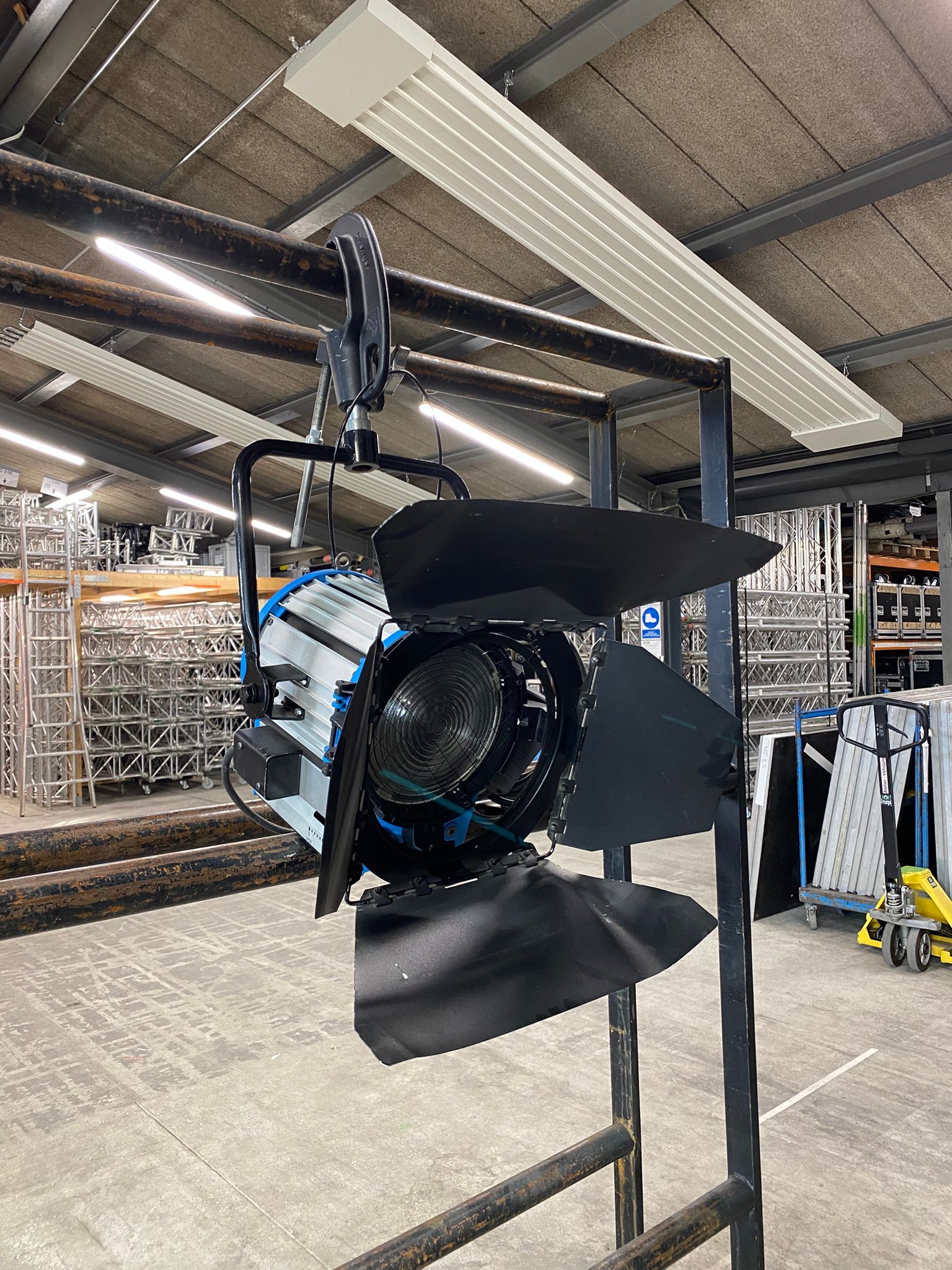 Vends Arri Sudio Fresnel 1kw